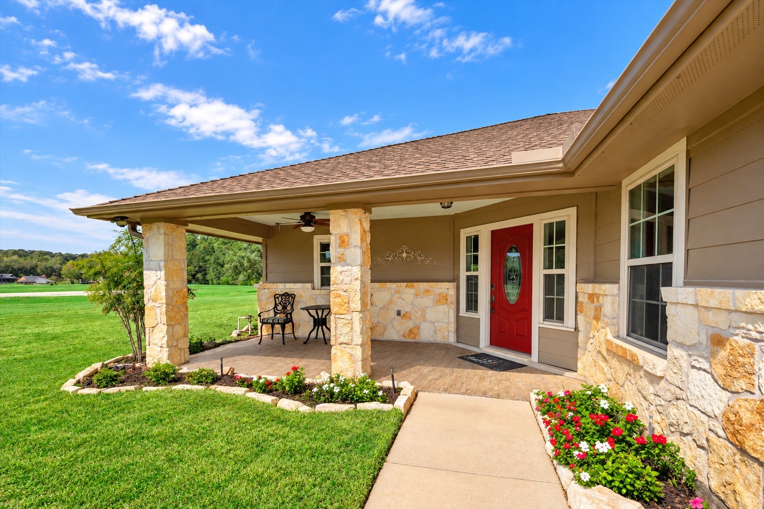 37 Wildwood Lake Drive Property Photo 4