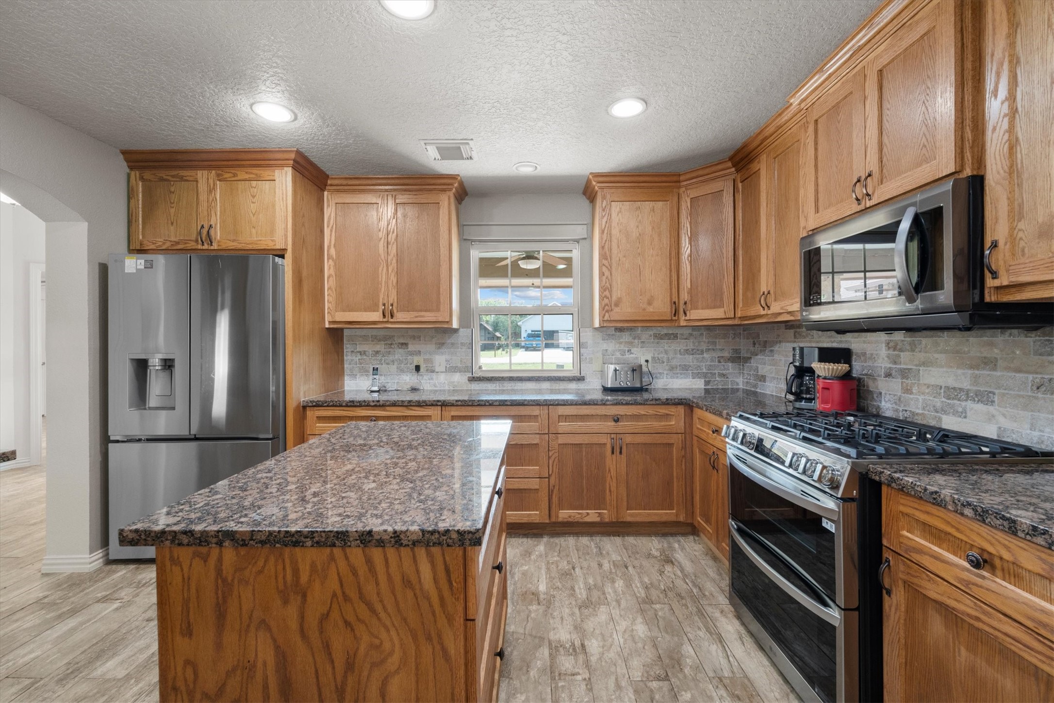 37 Wildwood Lake Drive Property Photo 6