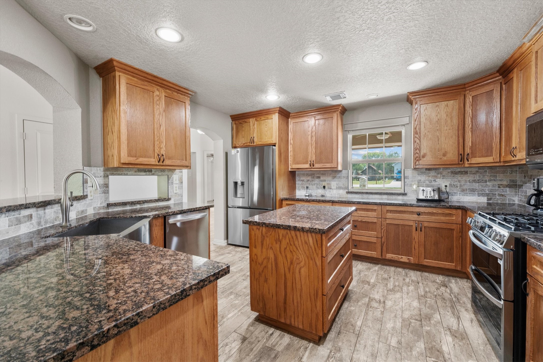 37 Wildwood Lake Drive Property Photo 7