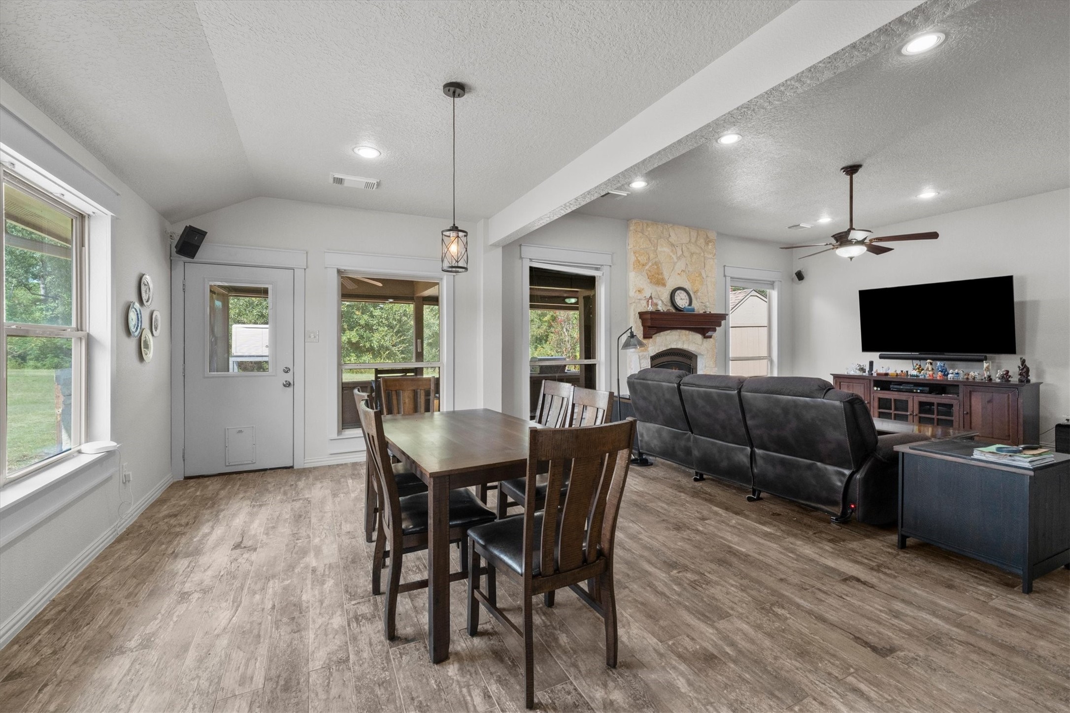 37 Wildwood Lake Drive Property Photo 8