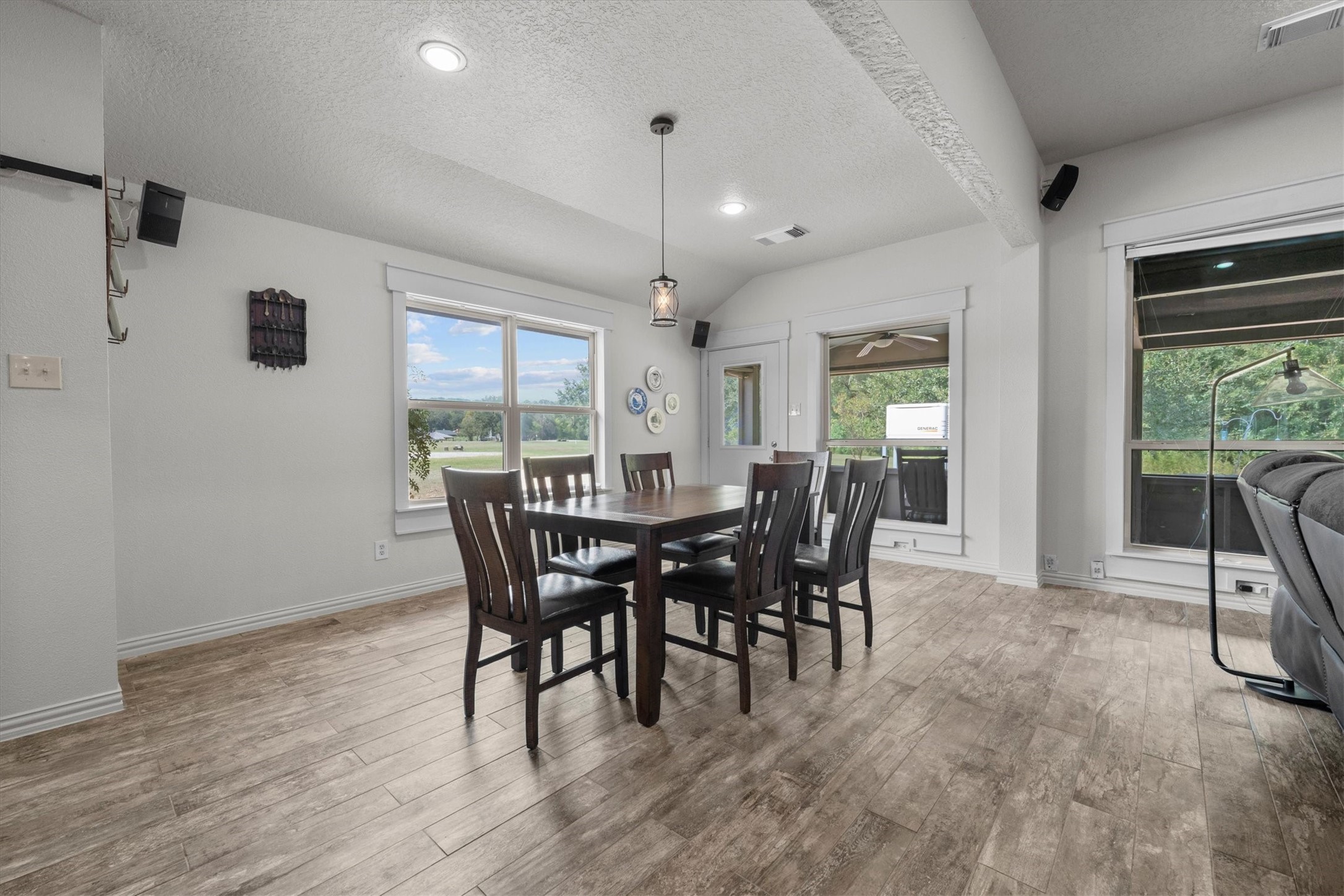 37 Wildwood Lake Drive Property Photo 9
