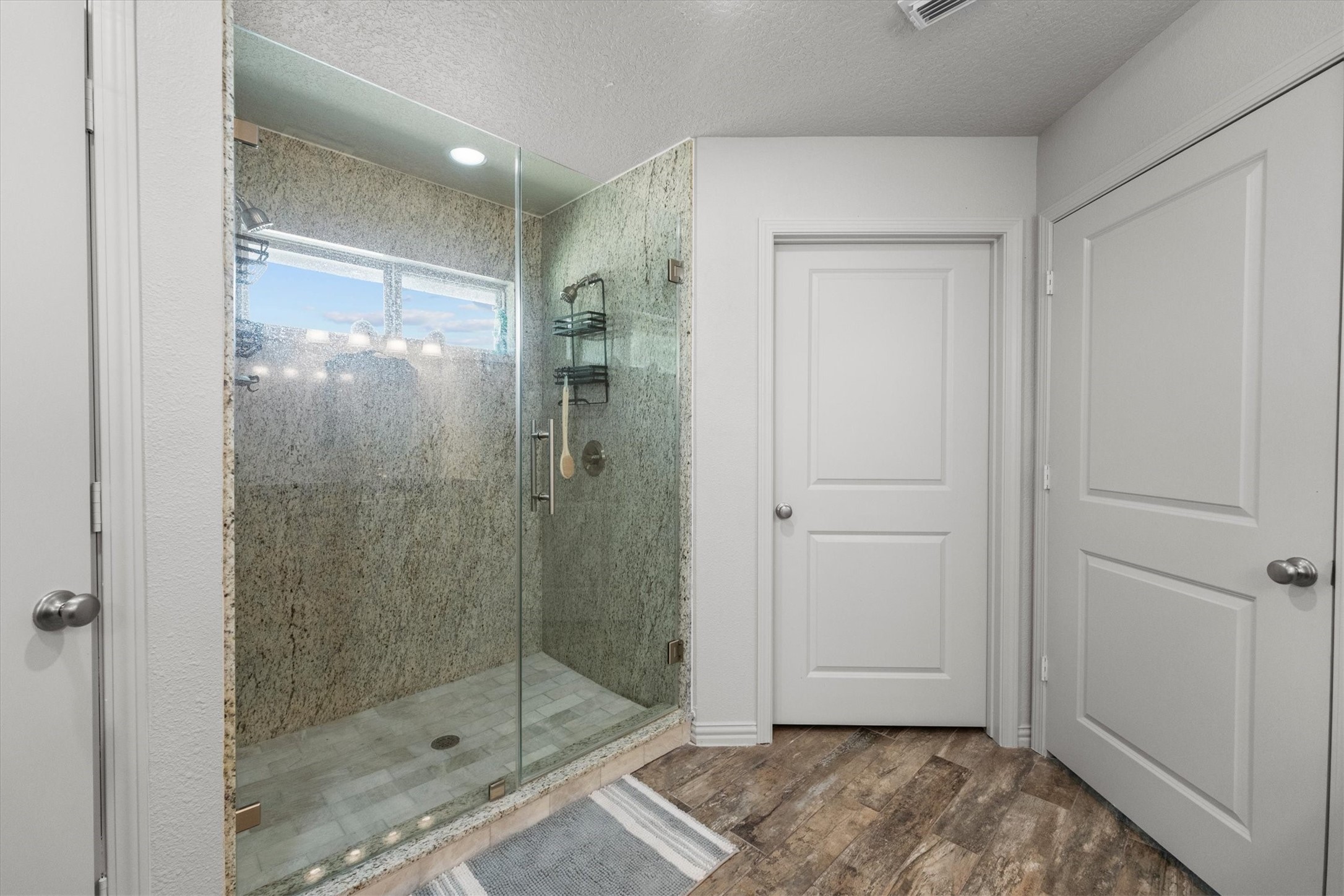 37 Wildwood Lake Drive Property Photo 17