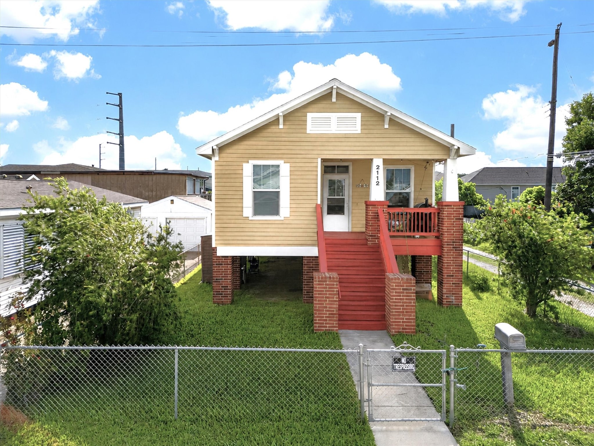 2112 57th Street Property Photo 1