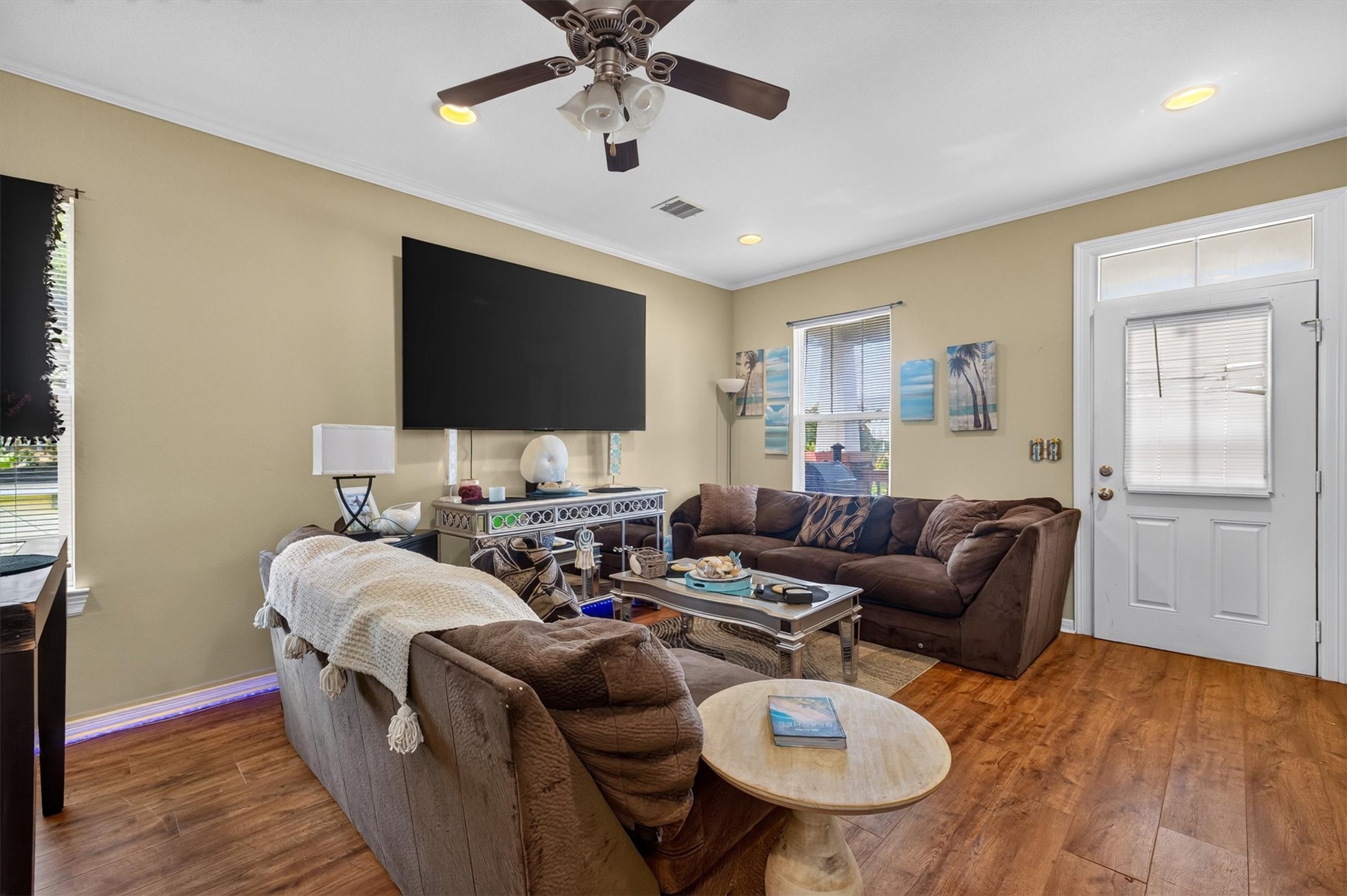 2112 57th Street Property Photo 6