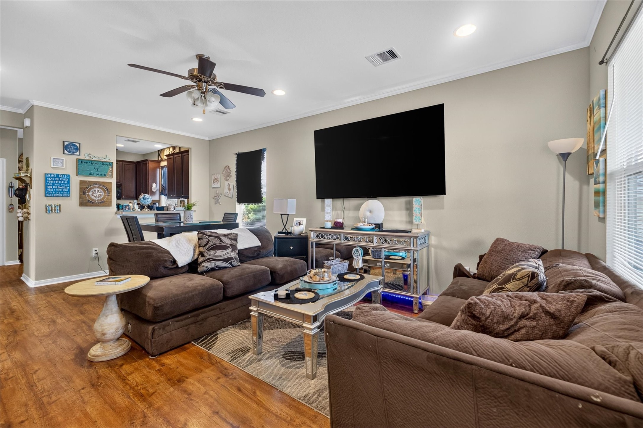 2112 57th Street Property Photo 7
