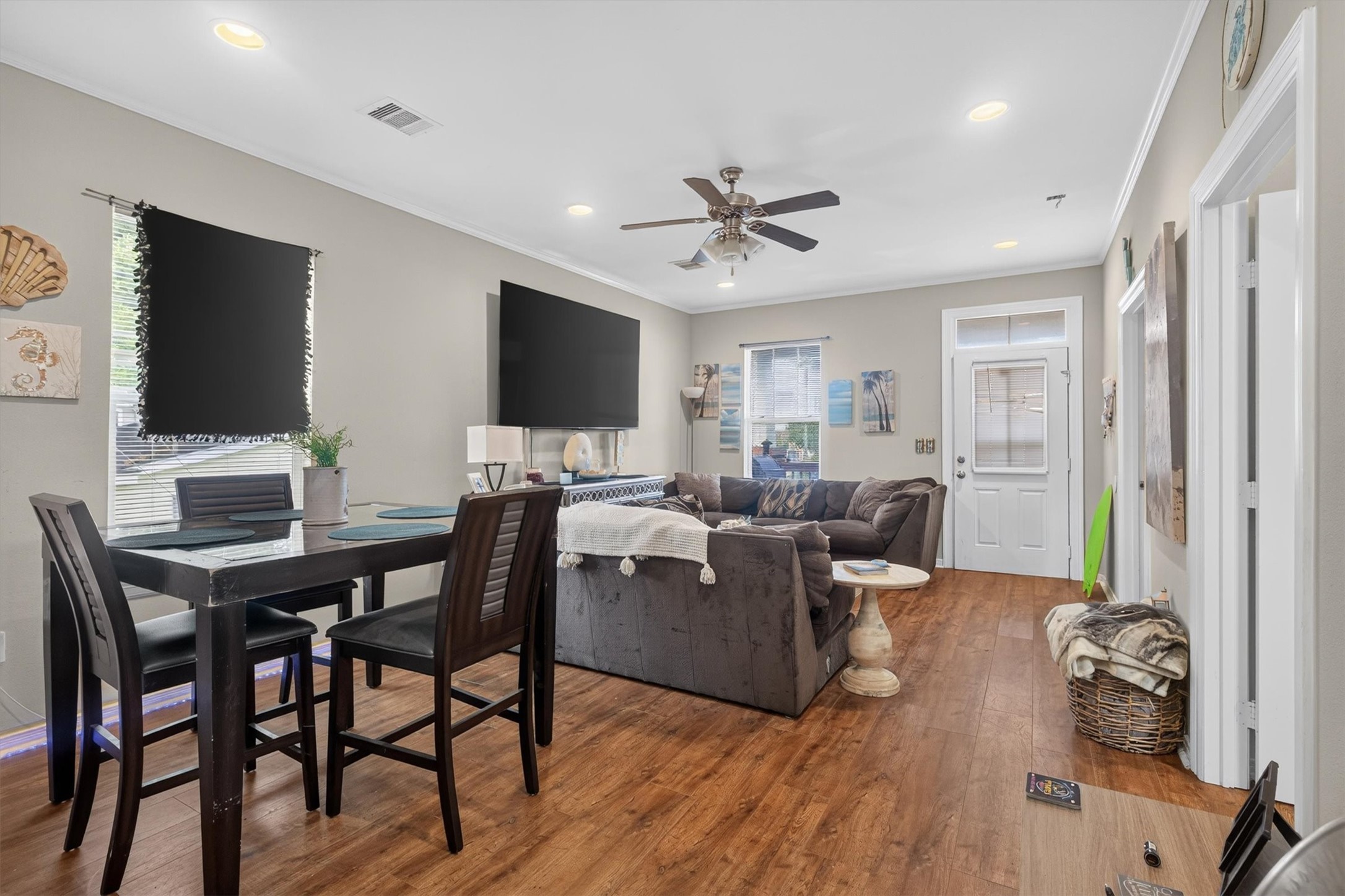 2112 57th Street Property Photo 9