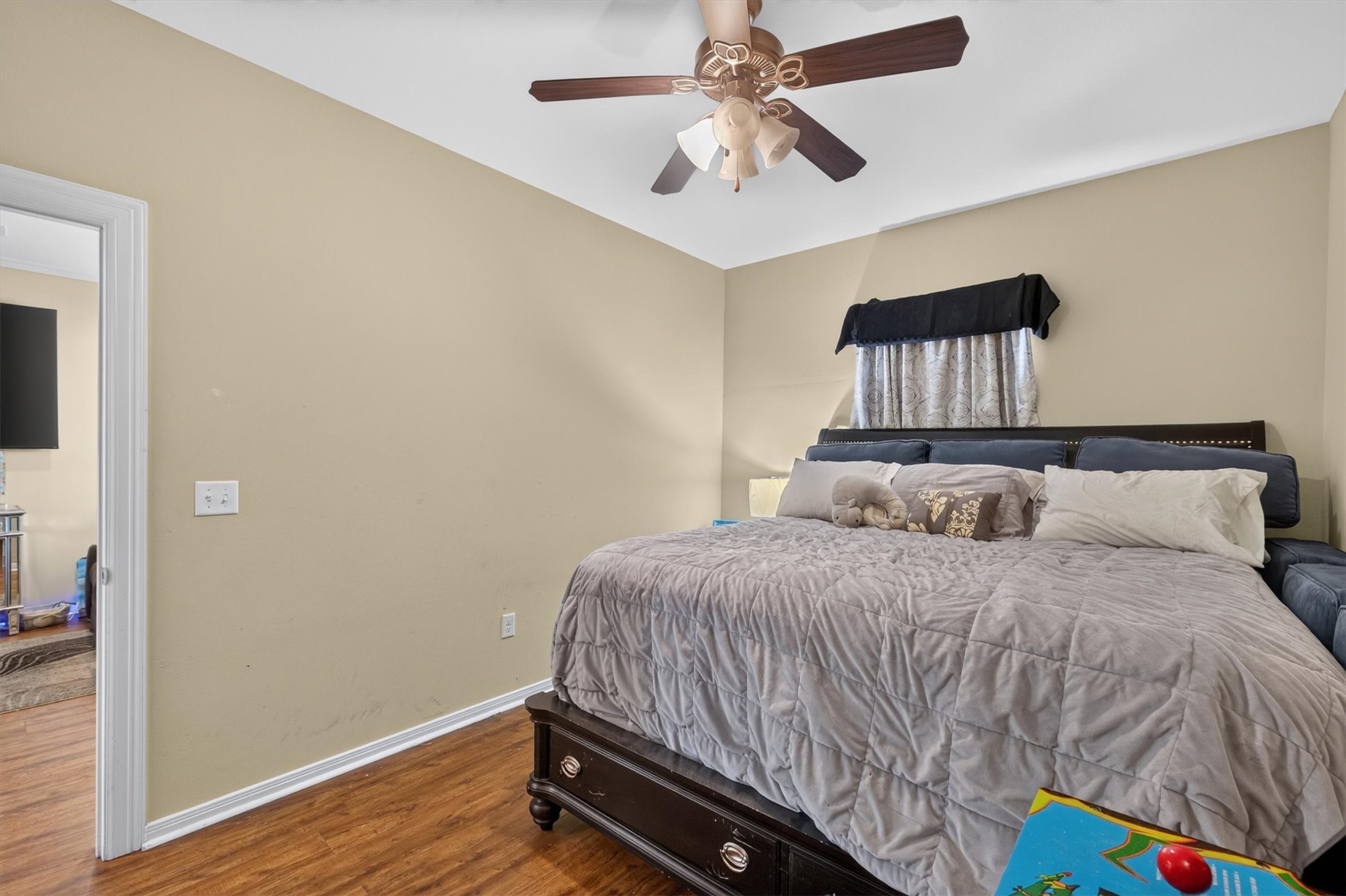 2112 57th Street Property Photo 19