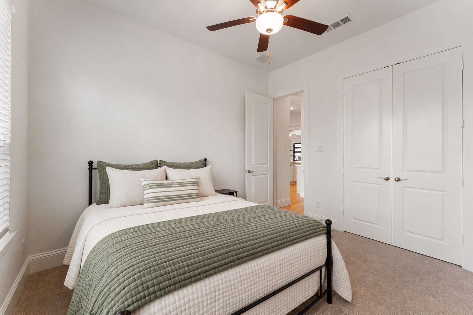 12932 Whitewater Way Property Photo 11