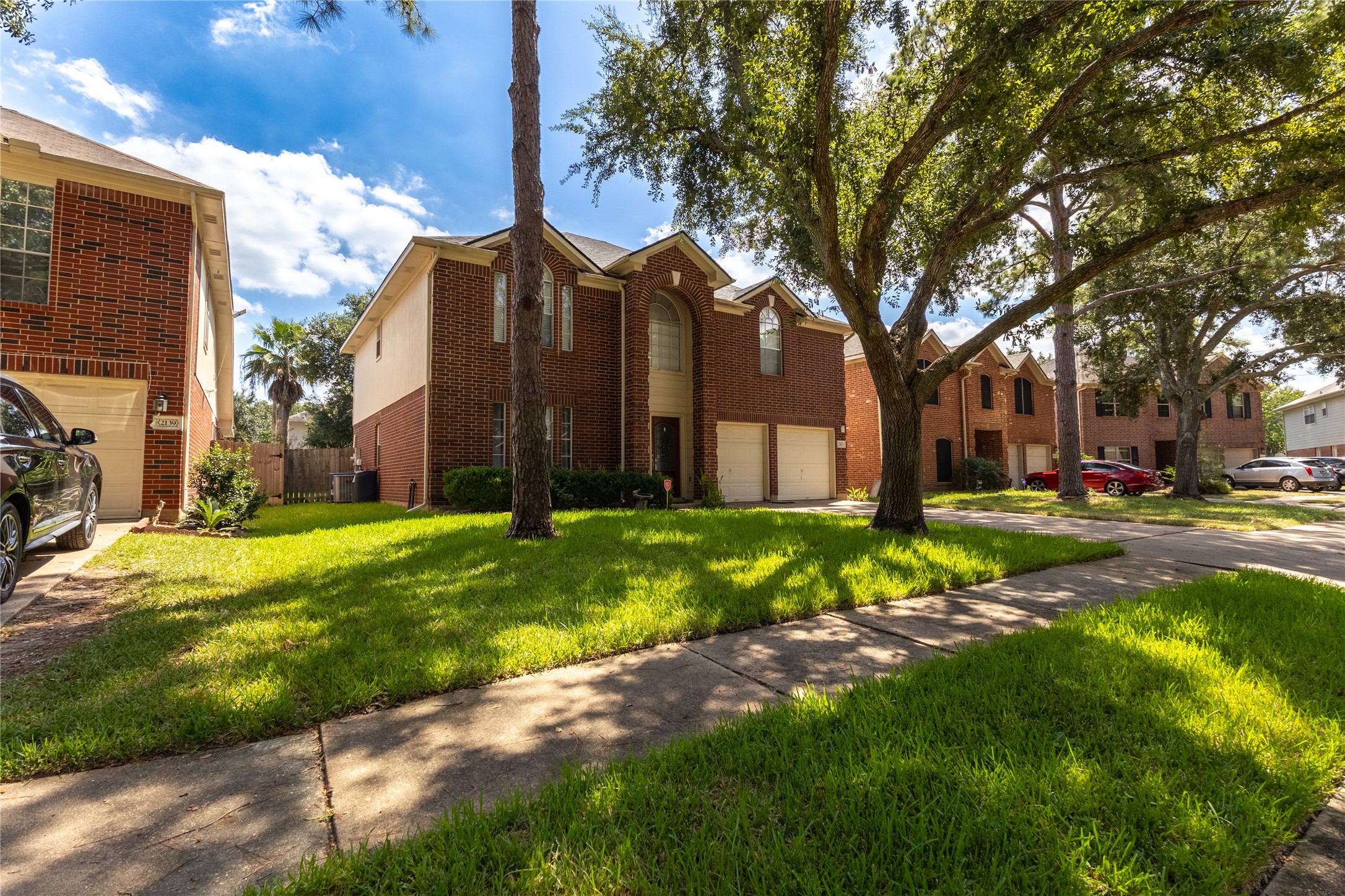 2143 Autumn Fern Drive Property Photo 2