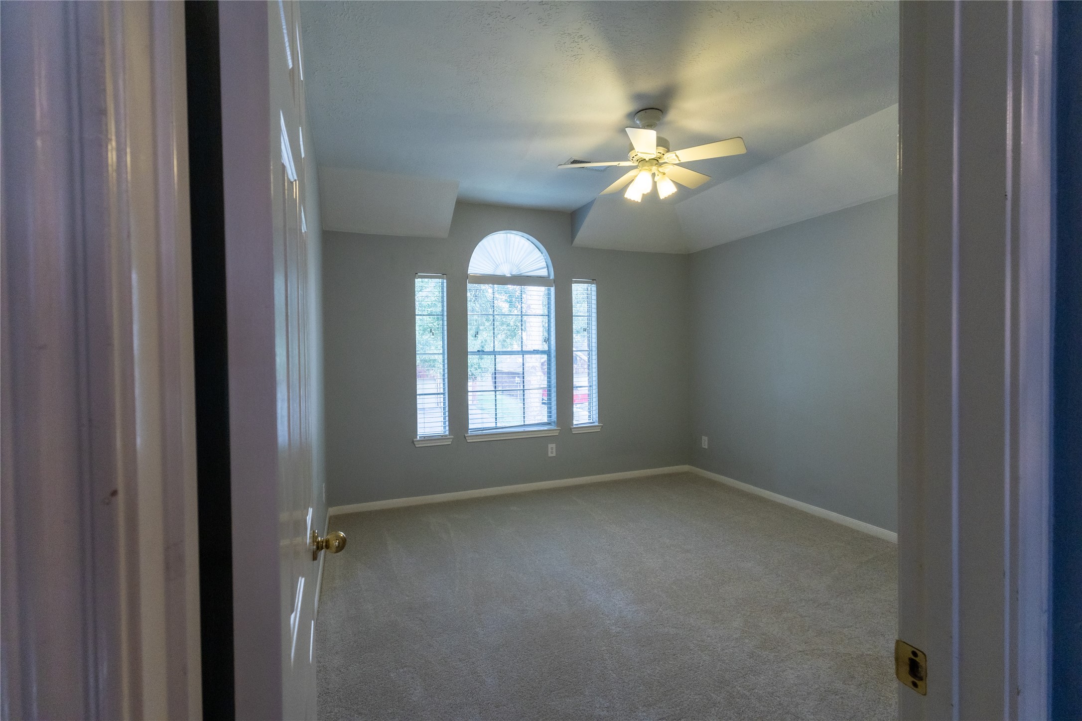 2143 Autumn Fern Drive Property Photo 27