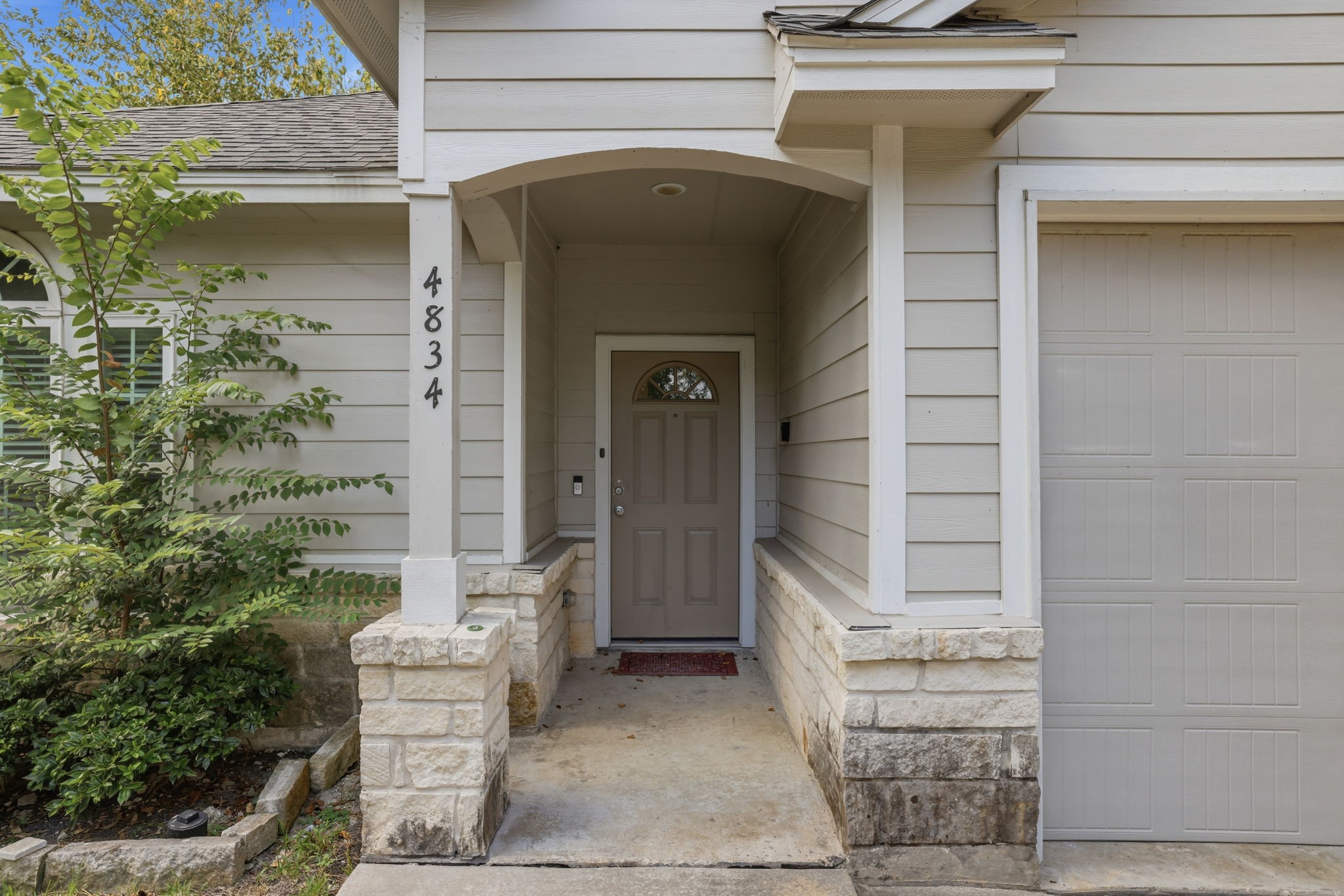 4834 Van Fleet Street Property Photo 2