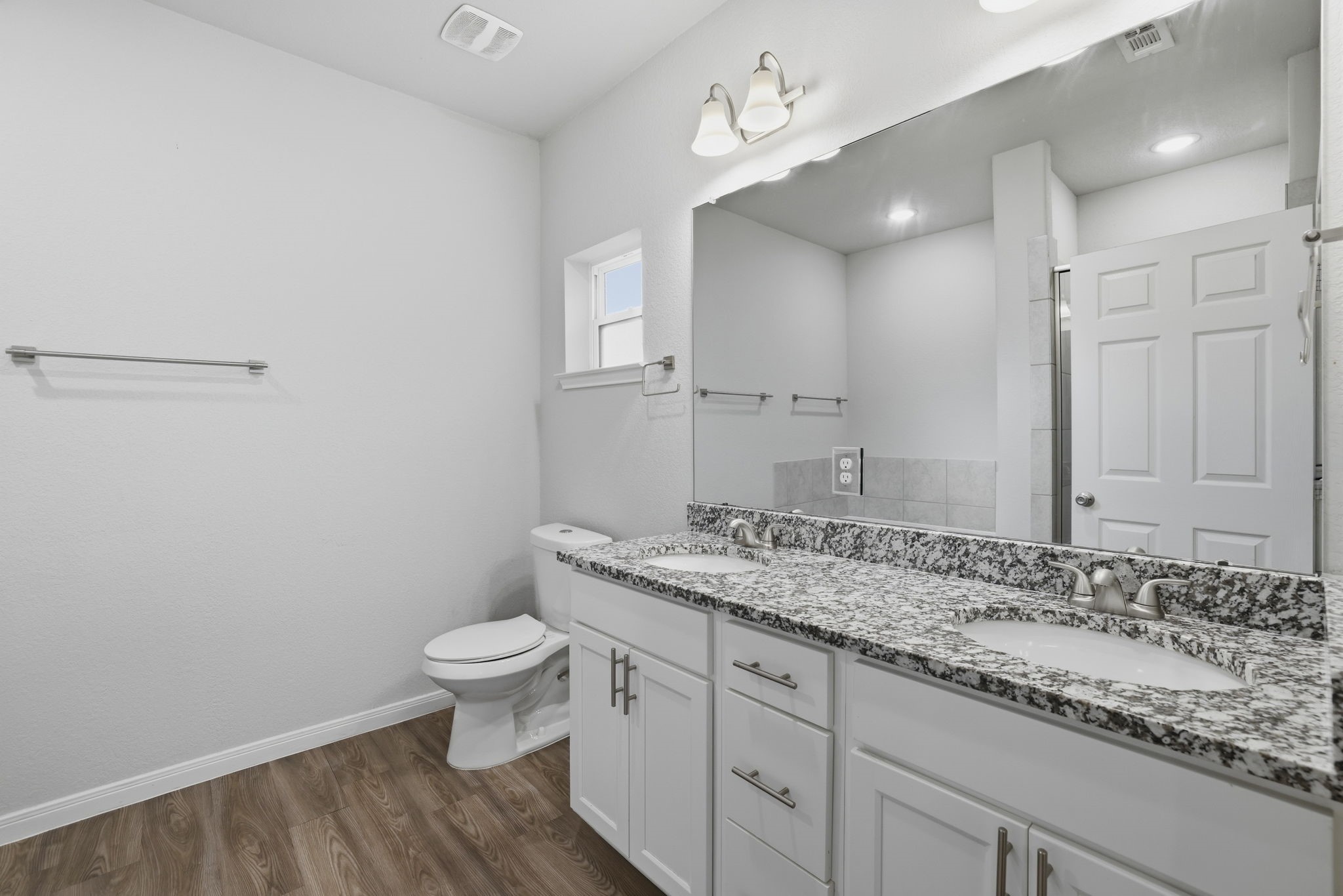 4834 Van Fleet Street Property Photo 10