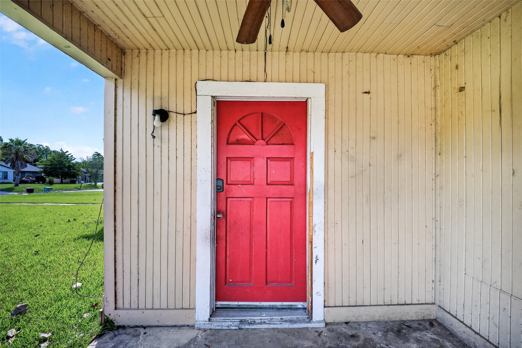 2101 E Fayle Street Property Photo 6