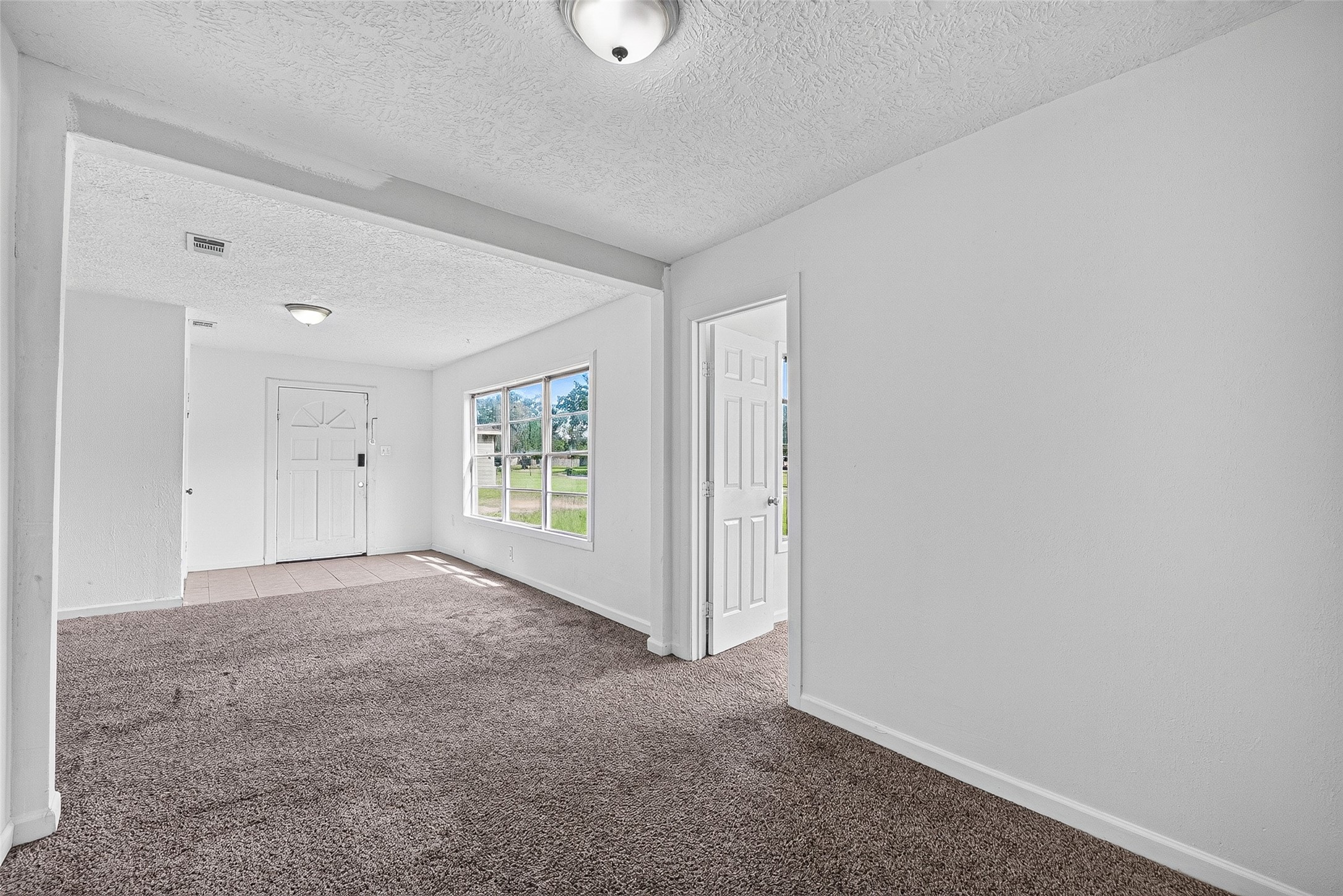 2101 E Fayle Street Property Photo 13