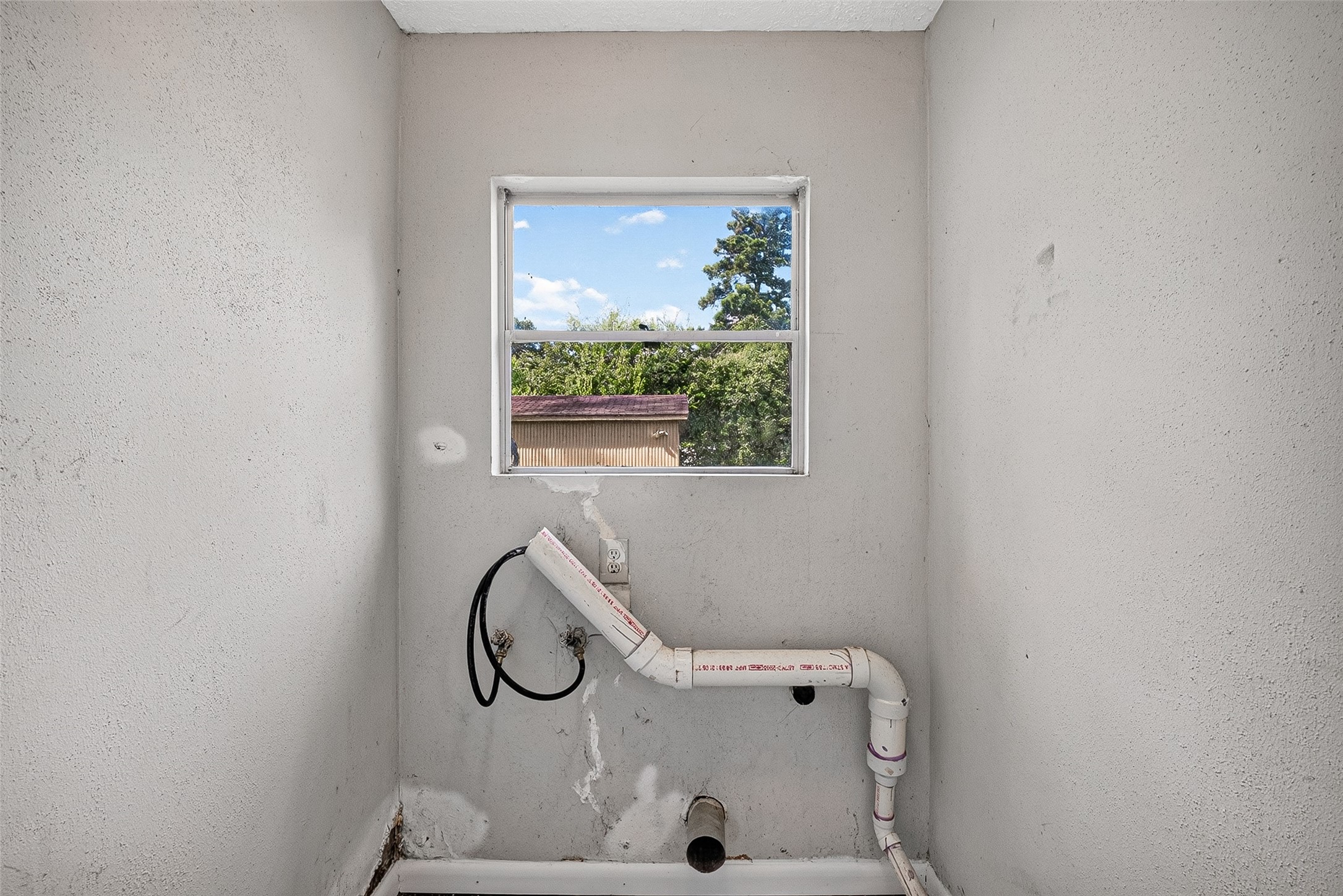 2101 E Fayle Street Property Photo 15