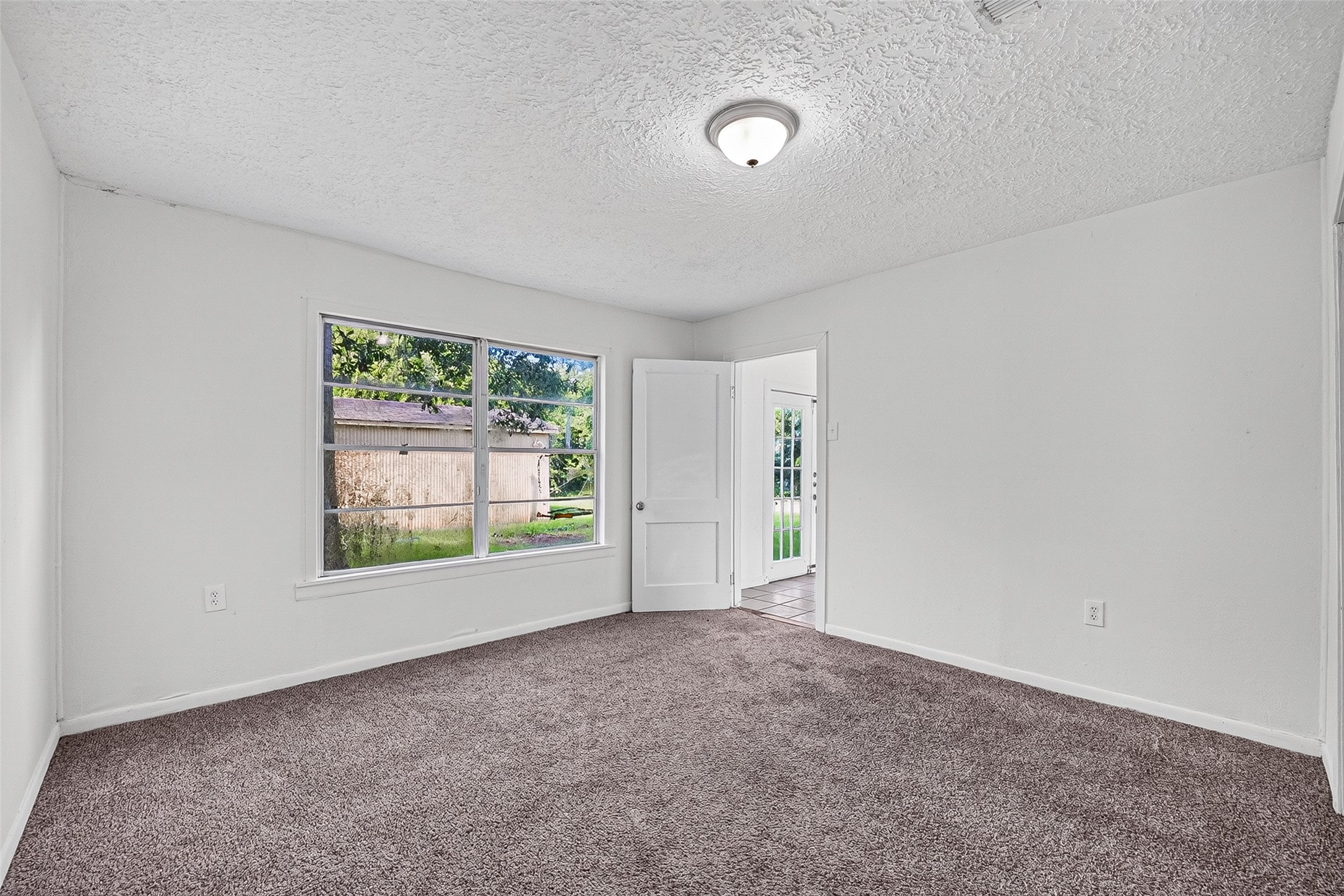 2101 E Fayle Street Property Photo 28