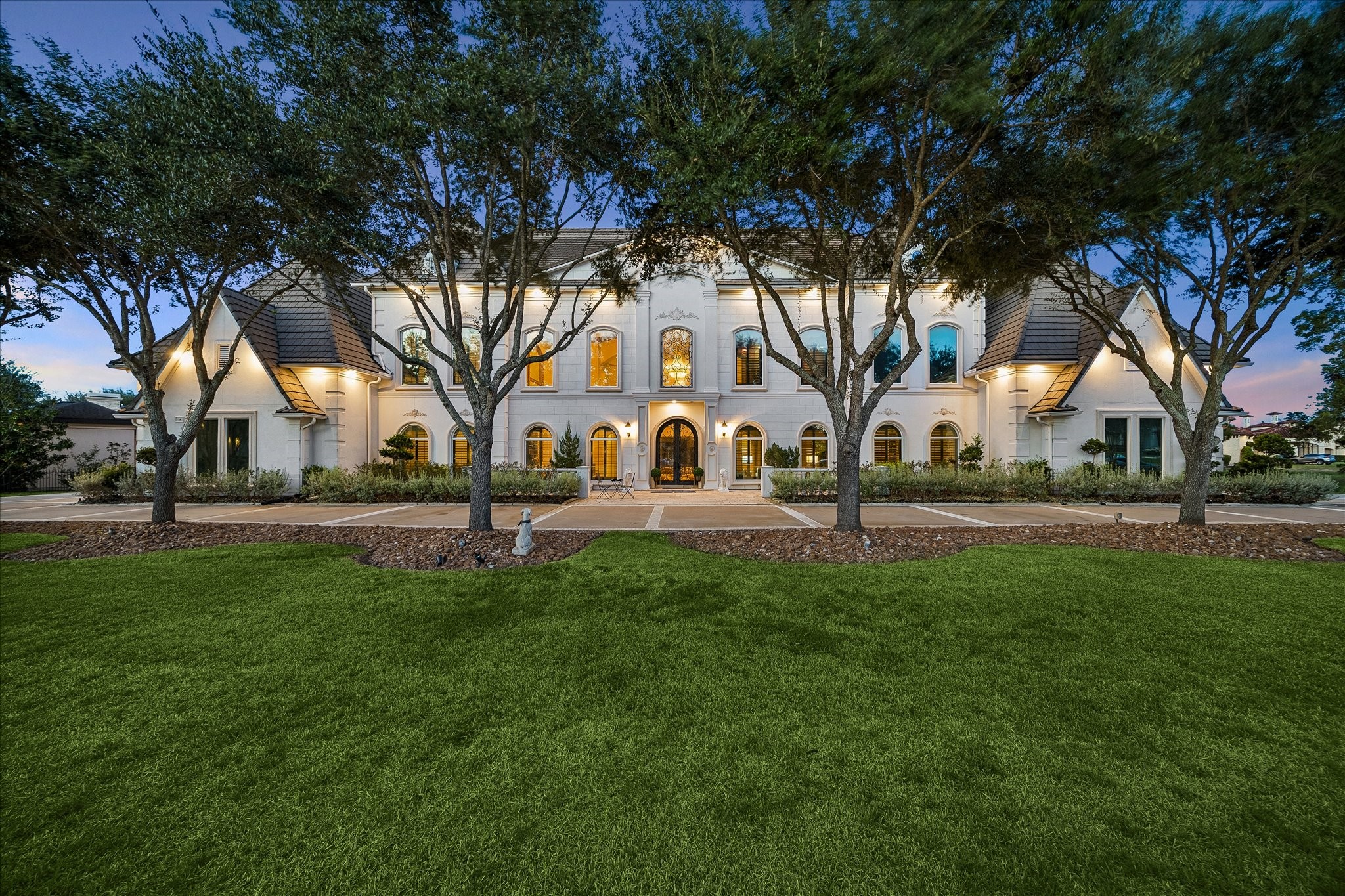 18 Sovereign Circle Property Photo 2