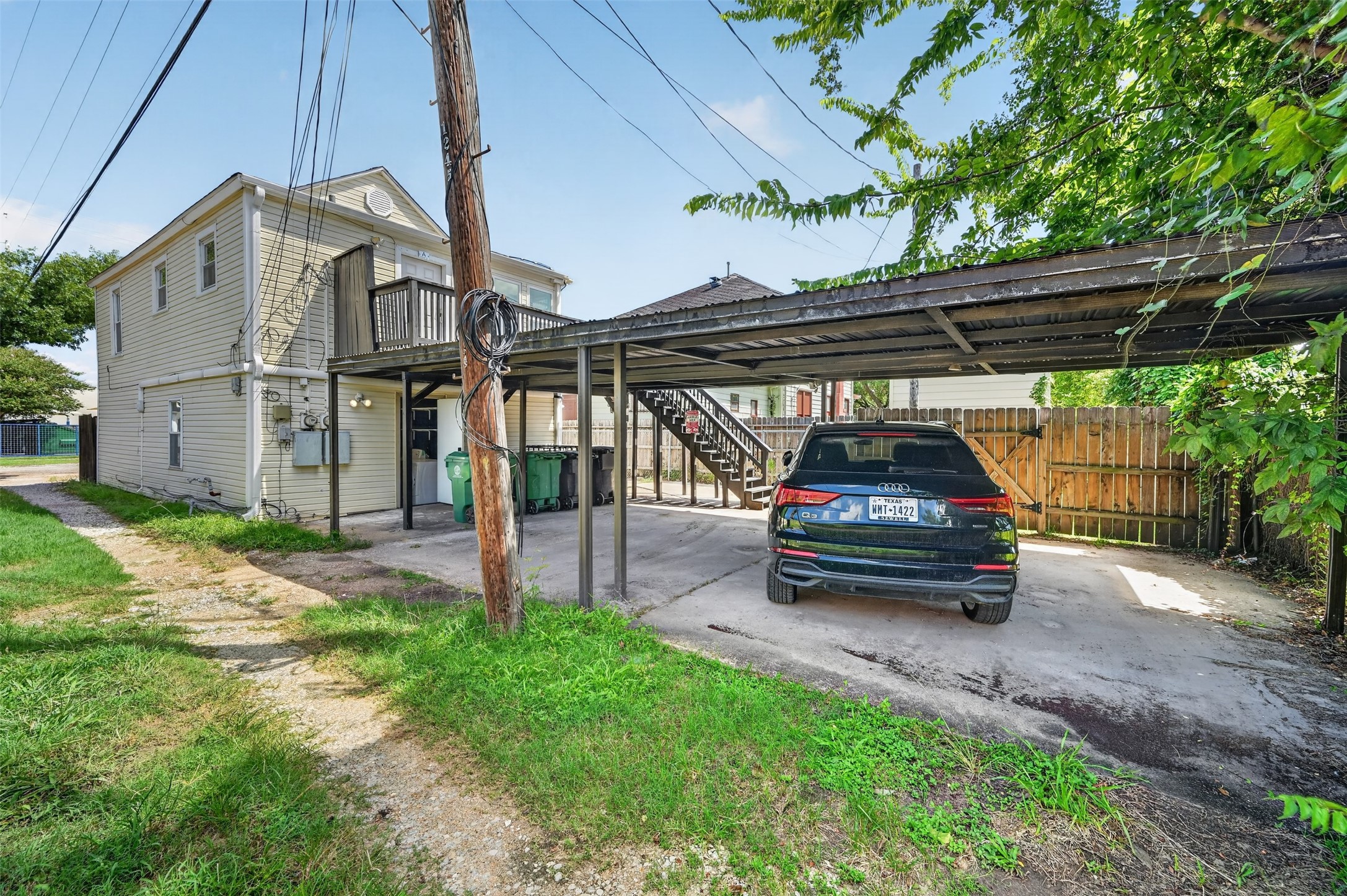 210 W 13th Street A Property Photo 4