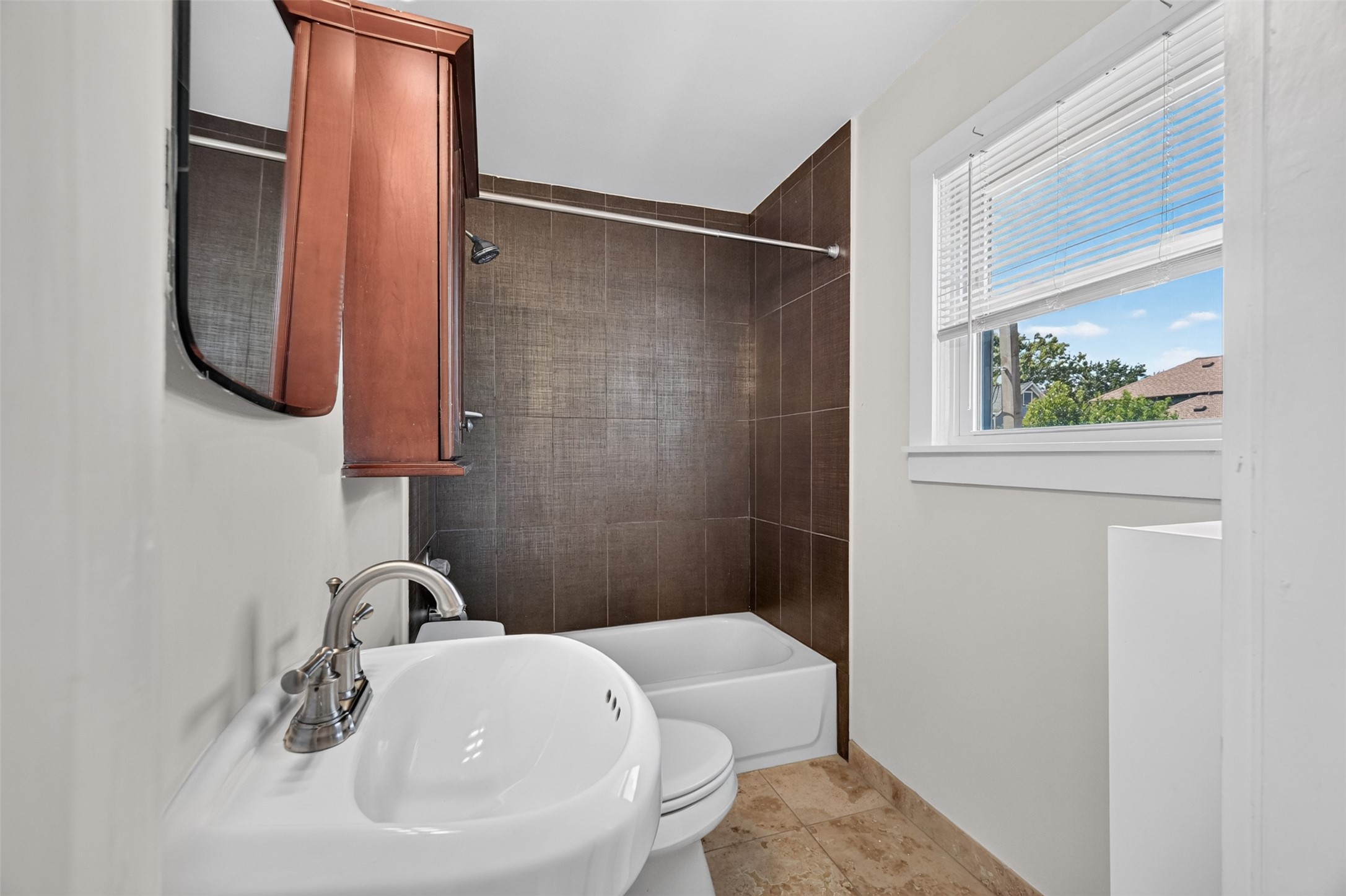 210 W 13th Street A Property Photo 16