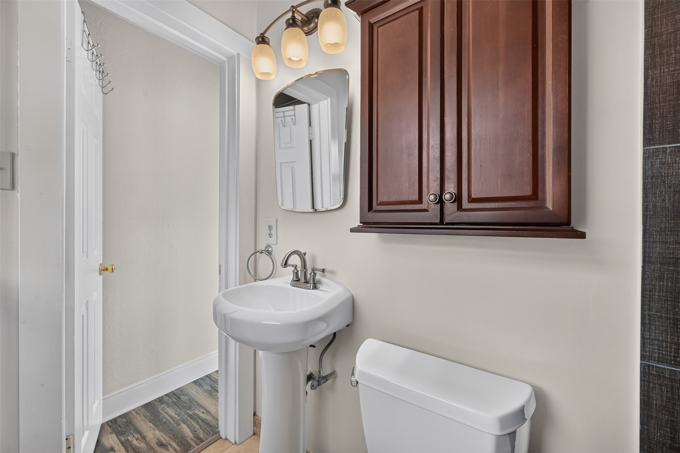 210 W 13th Street A Property Photo 17
