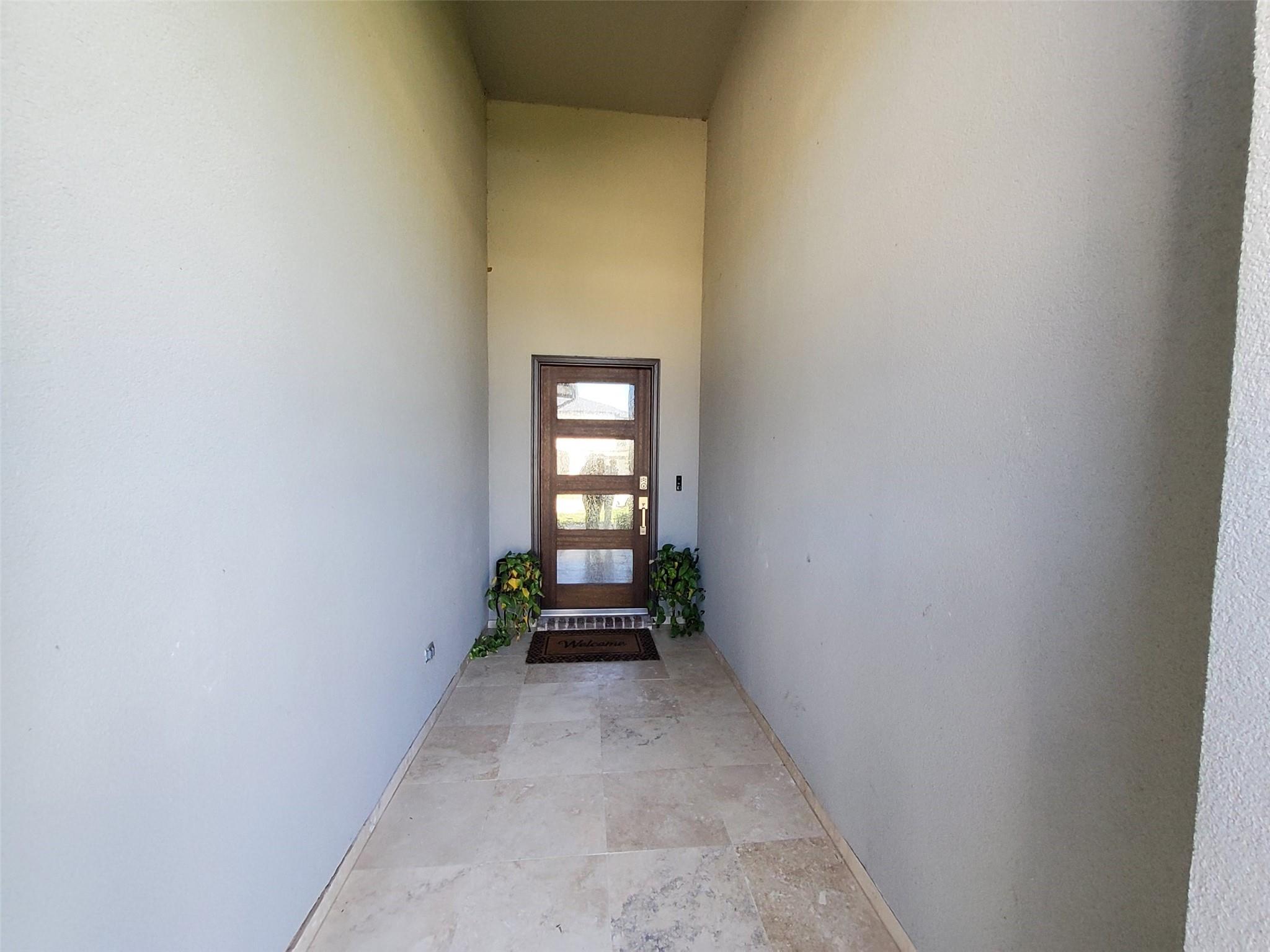 28415 Hannahs Harbor Lane Property Photo 6
