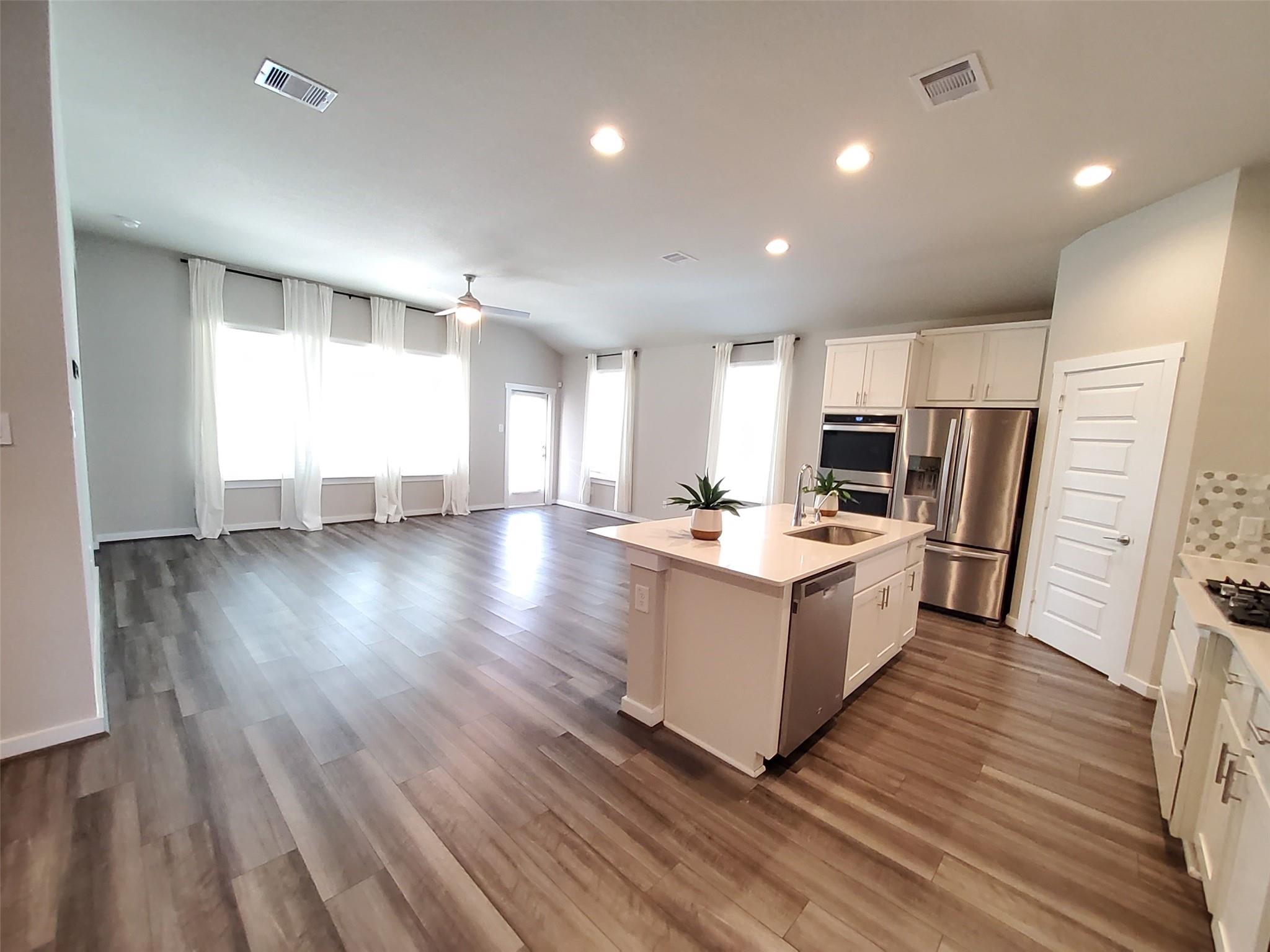 28415 Hannahs Harbor Lane Property Photo 26