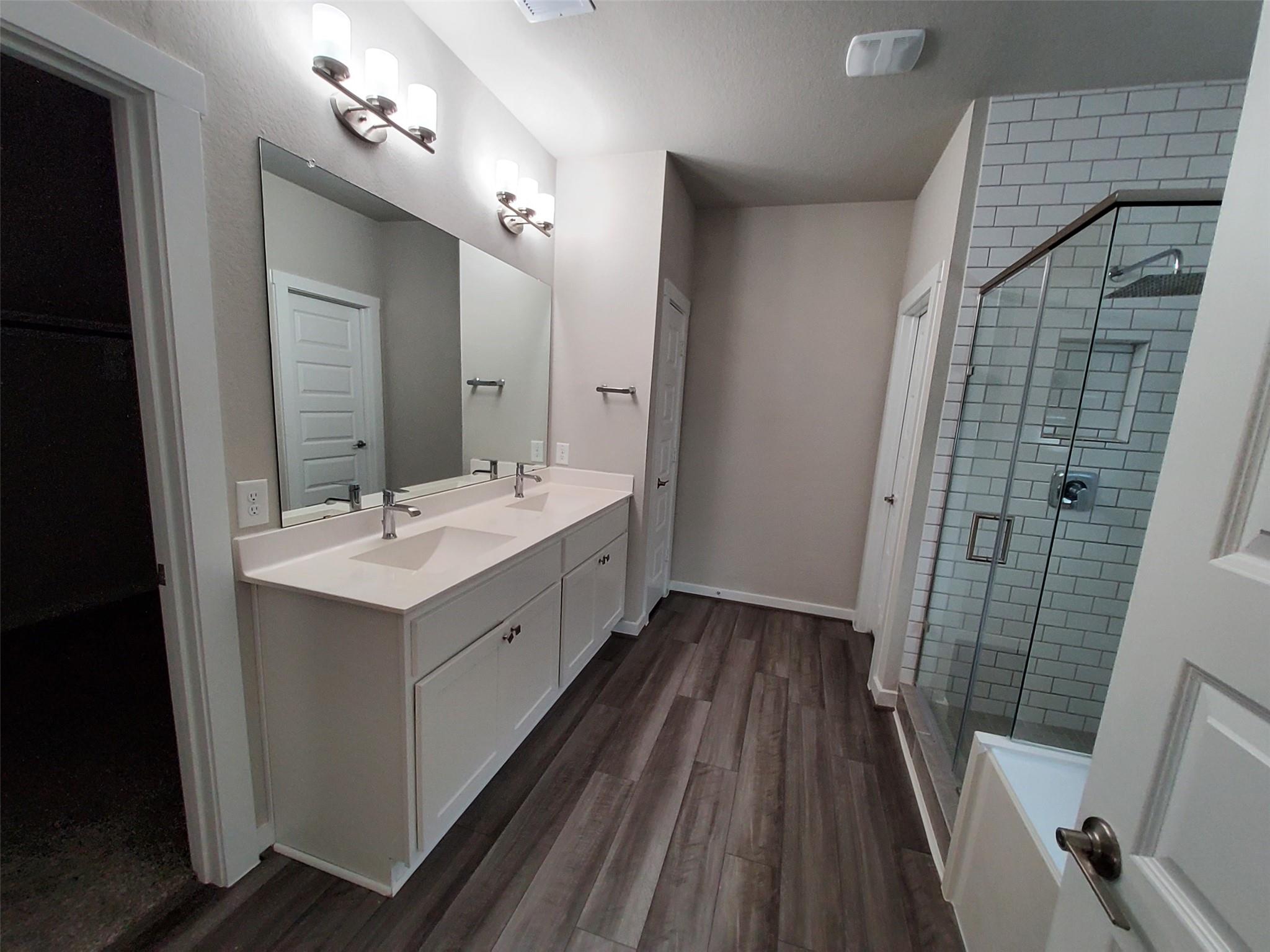 28415 Hannahs Harbor Lane Property Photo 35