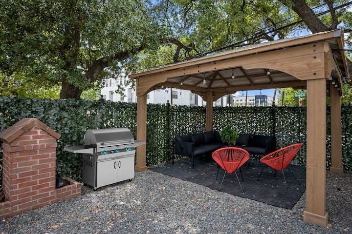 1015 Brooks Street Property Photo 19