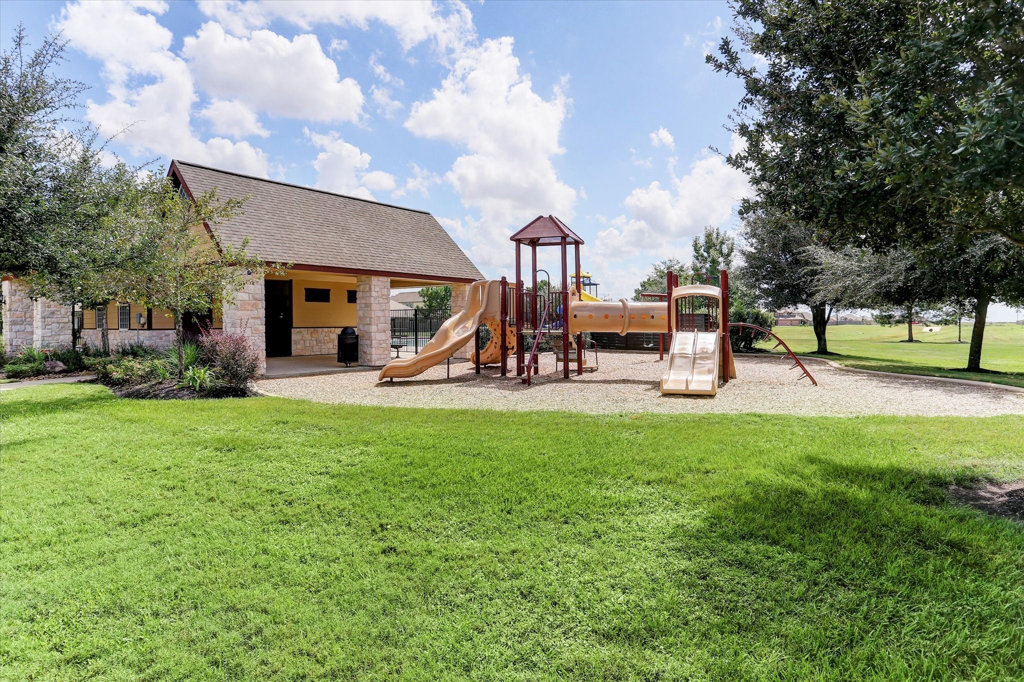 9961 Daisy Field Lane Property Photo 28
