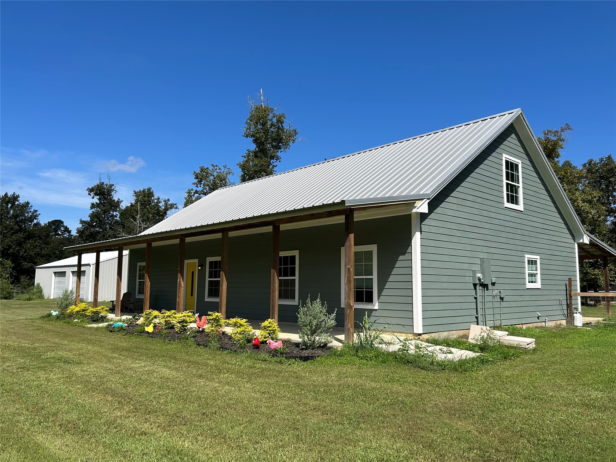298 County Road 6502 W Property Photo 1