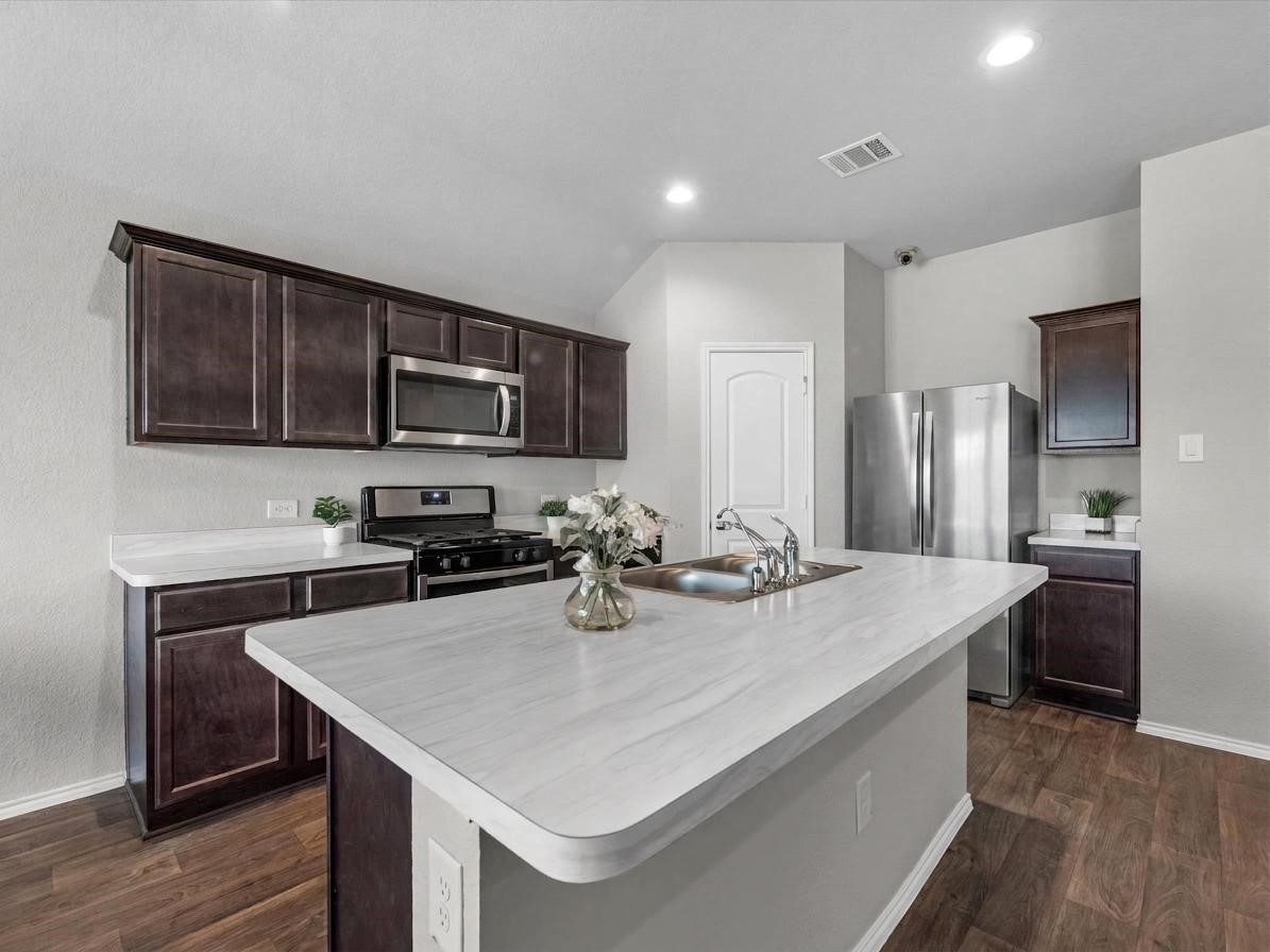 21151 Waze Lewis Drive Property Photo 6