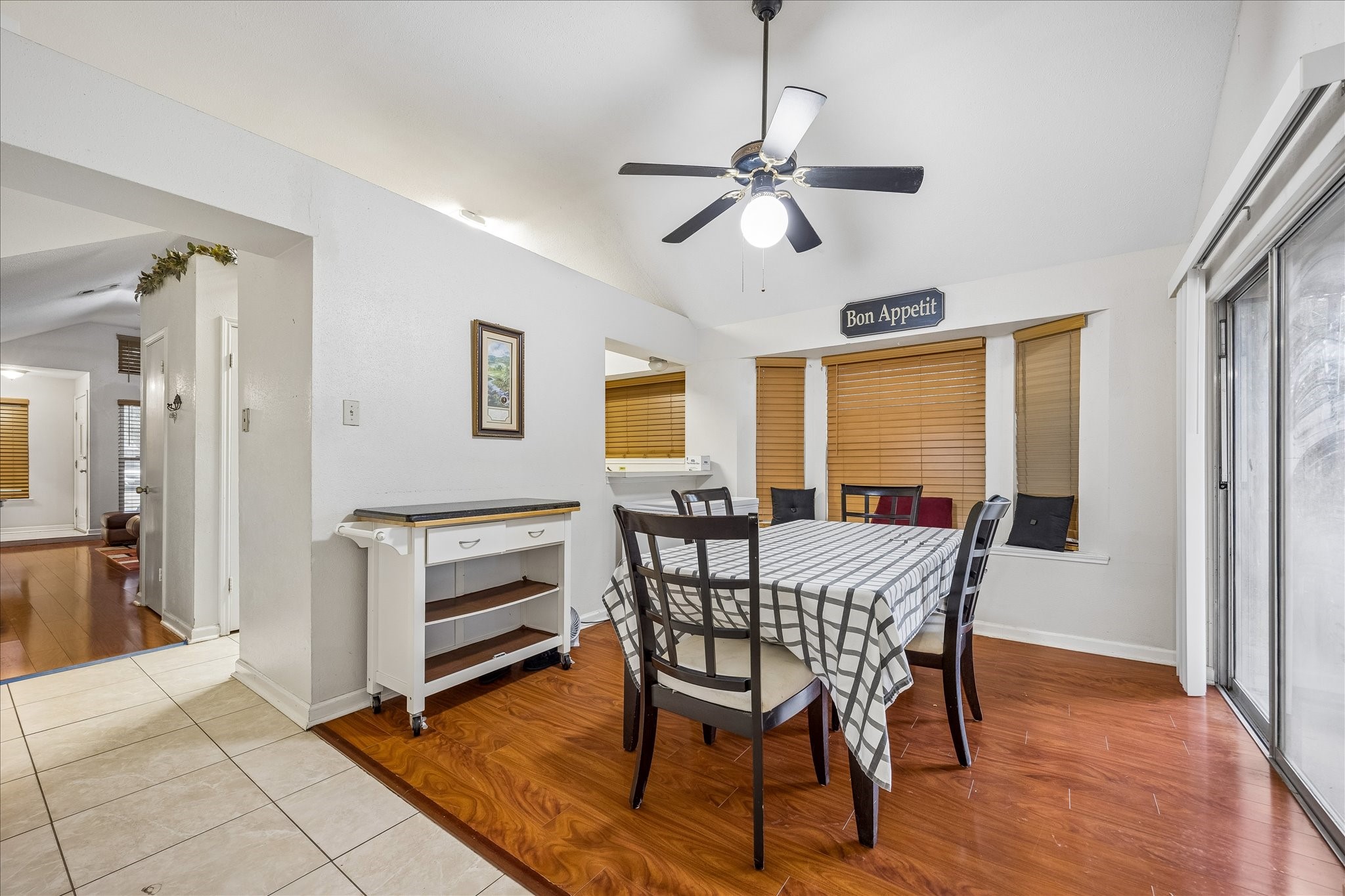 8606 Green Cedar Drive Property Photo 11