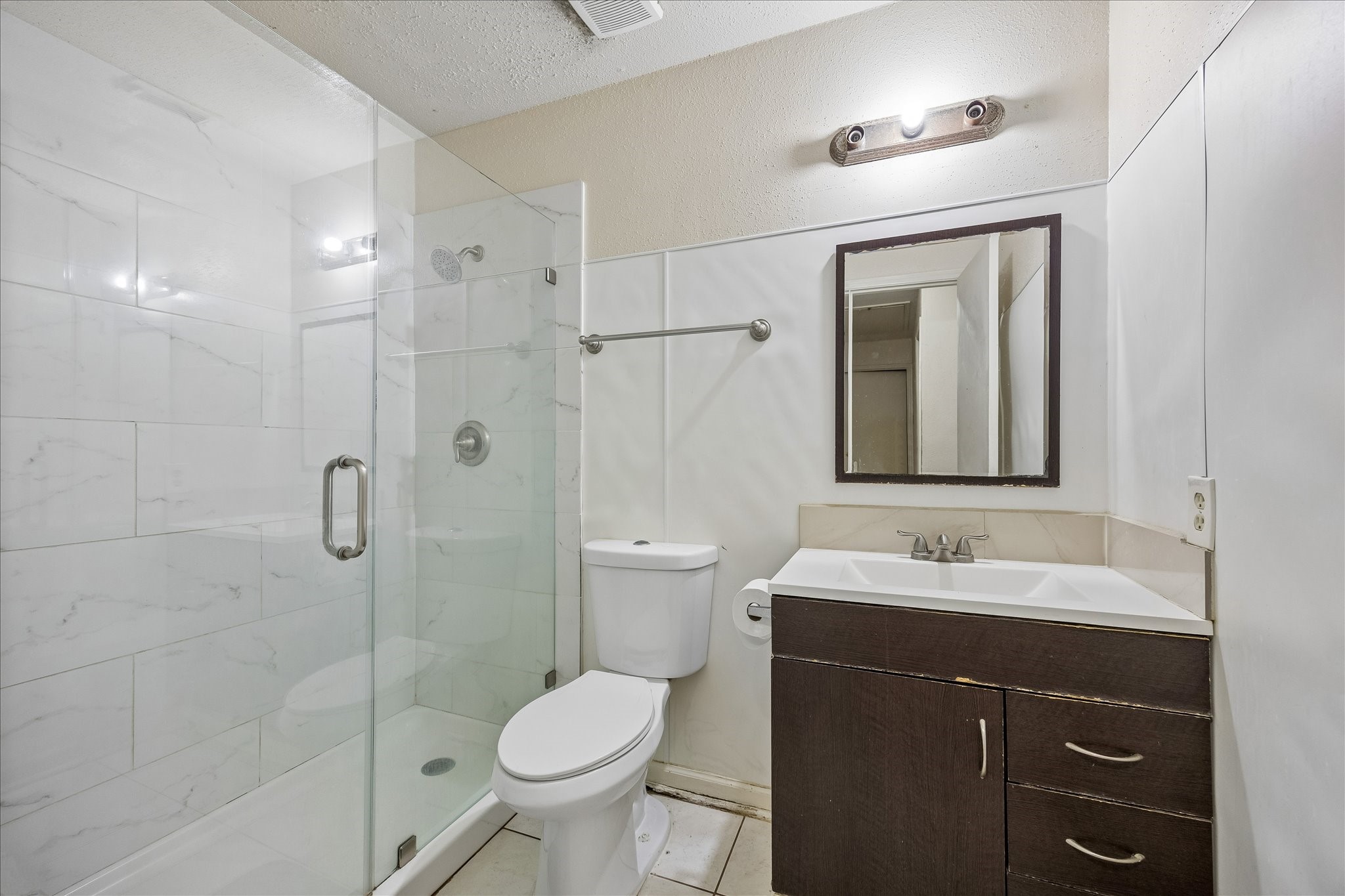 8606 Green Cedar Drive Property Photo 12