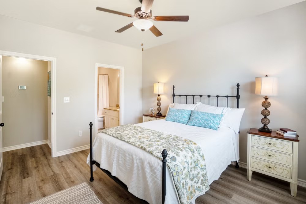 1013 Cottonwood Bend Lane Property Photo 7