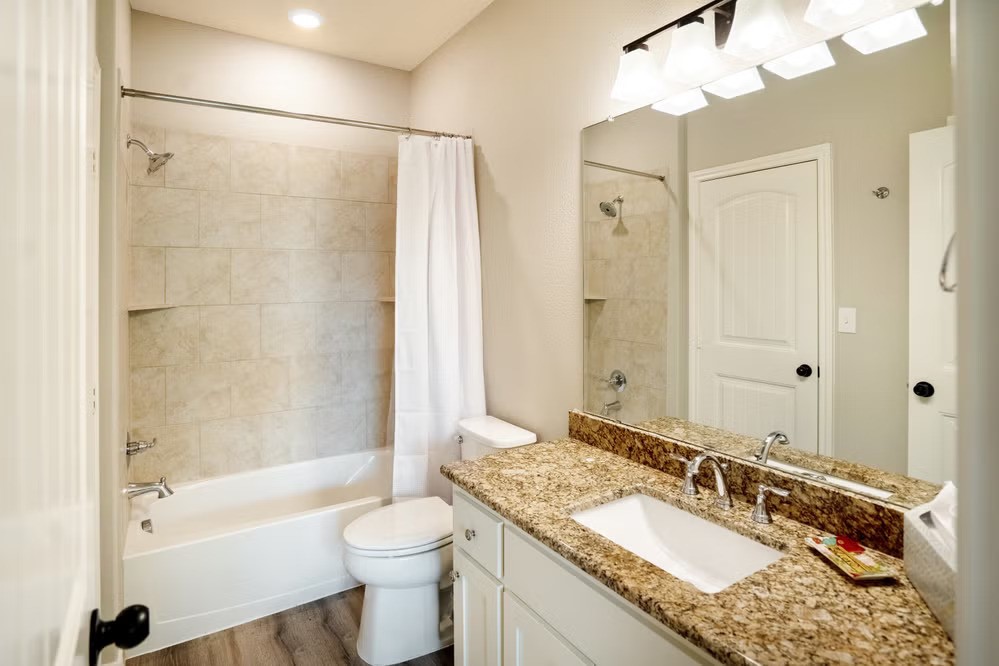 1013 Cottonwood Bend Lane Property Photo 8
