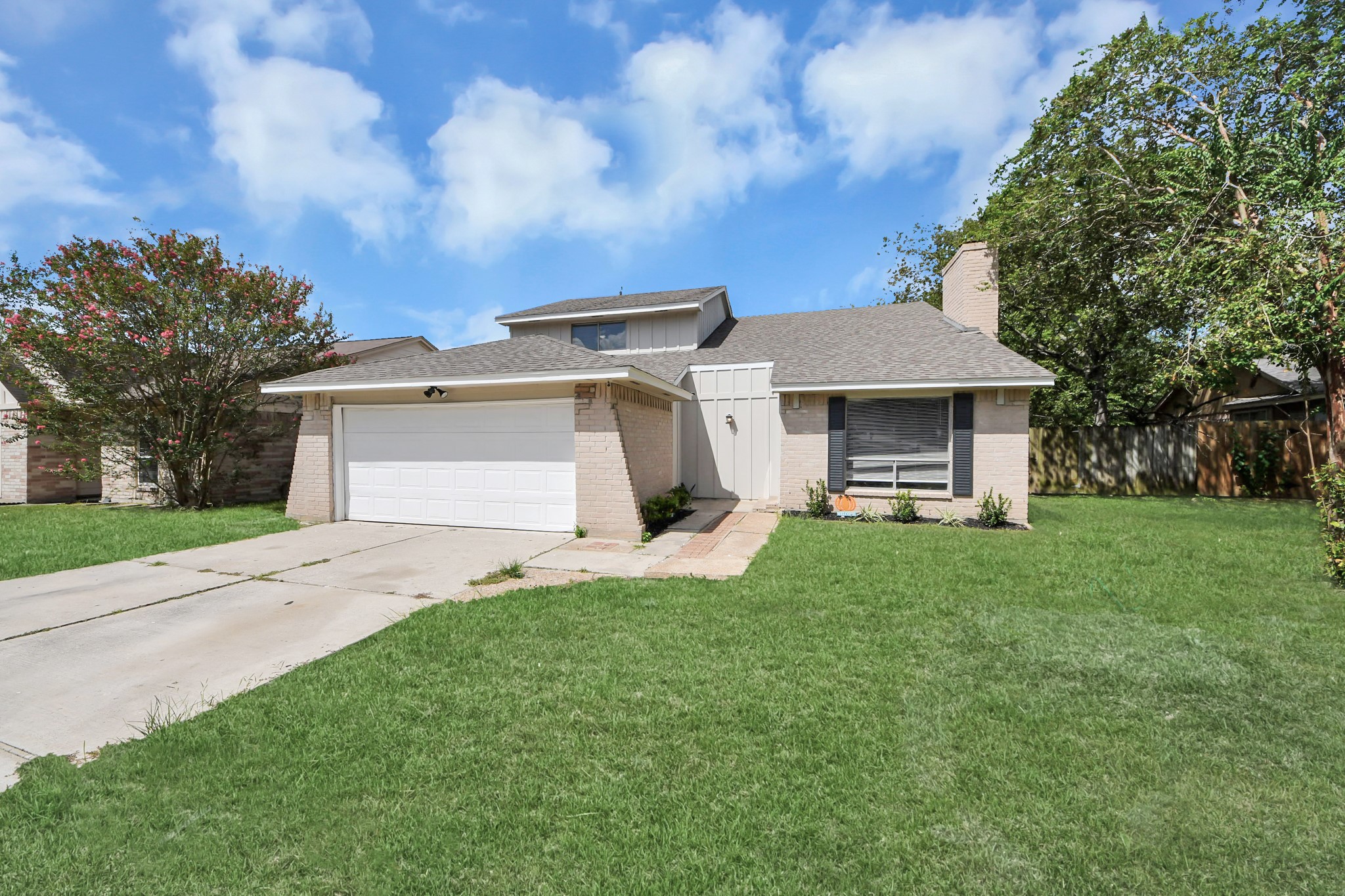 24230 Azure Sky Drive Property Photo 4