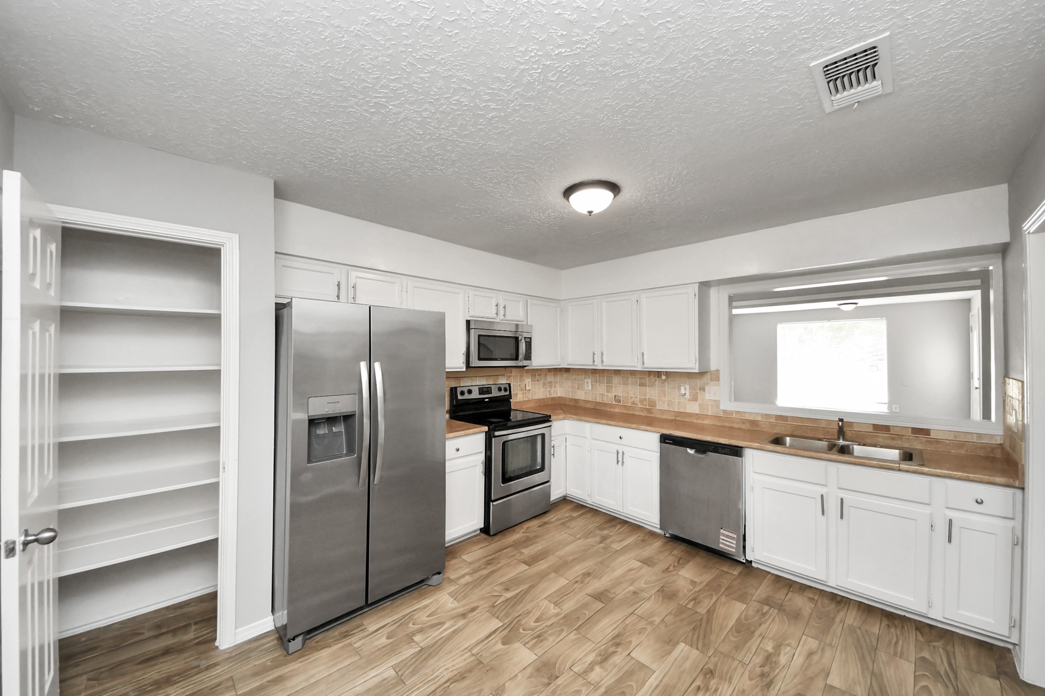 24230 Azure Sky Drive Property Photo 11