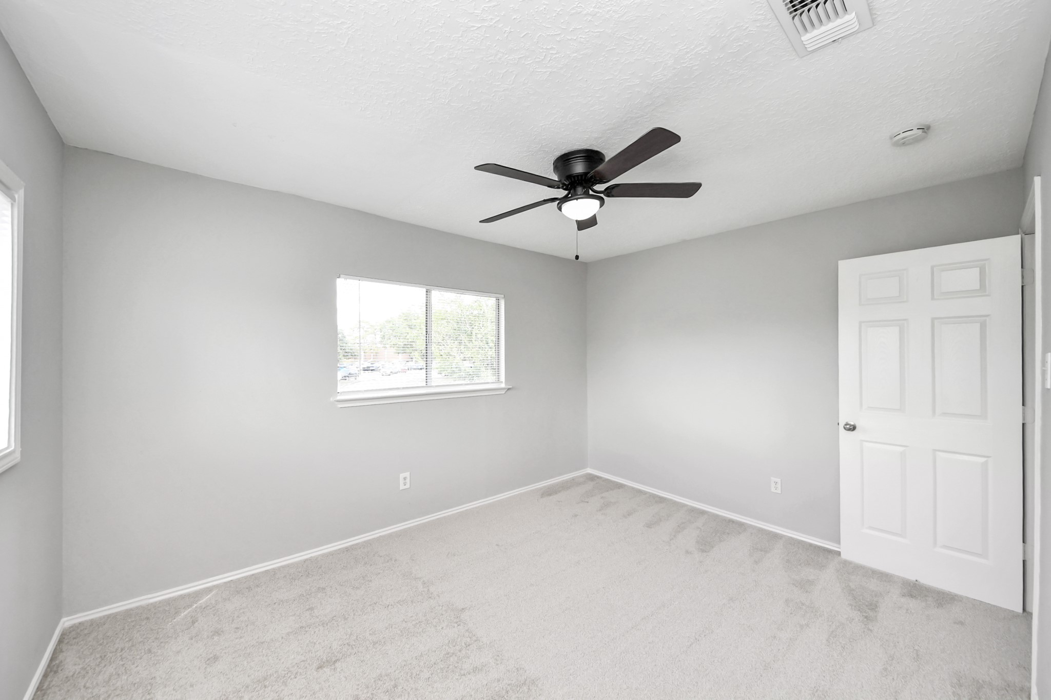 24230 Azure Sky Drive Property Photo 29