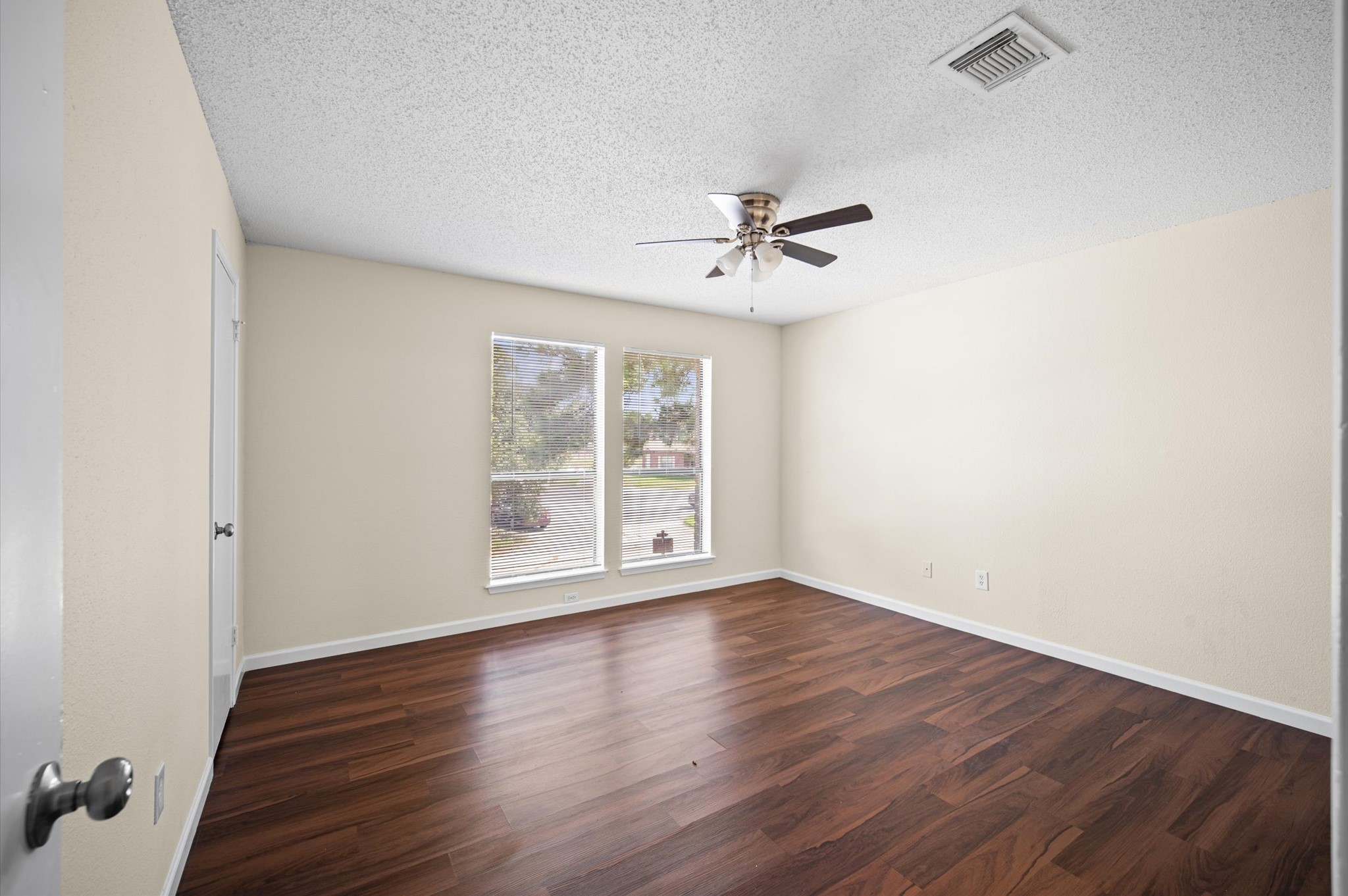 10011 Spring Place Drive Property Photo 14