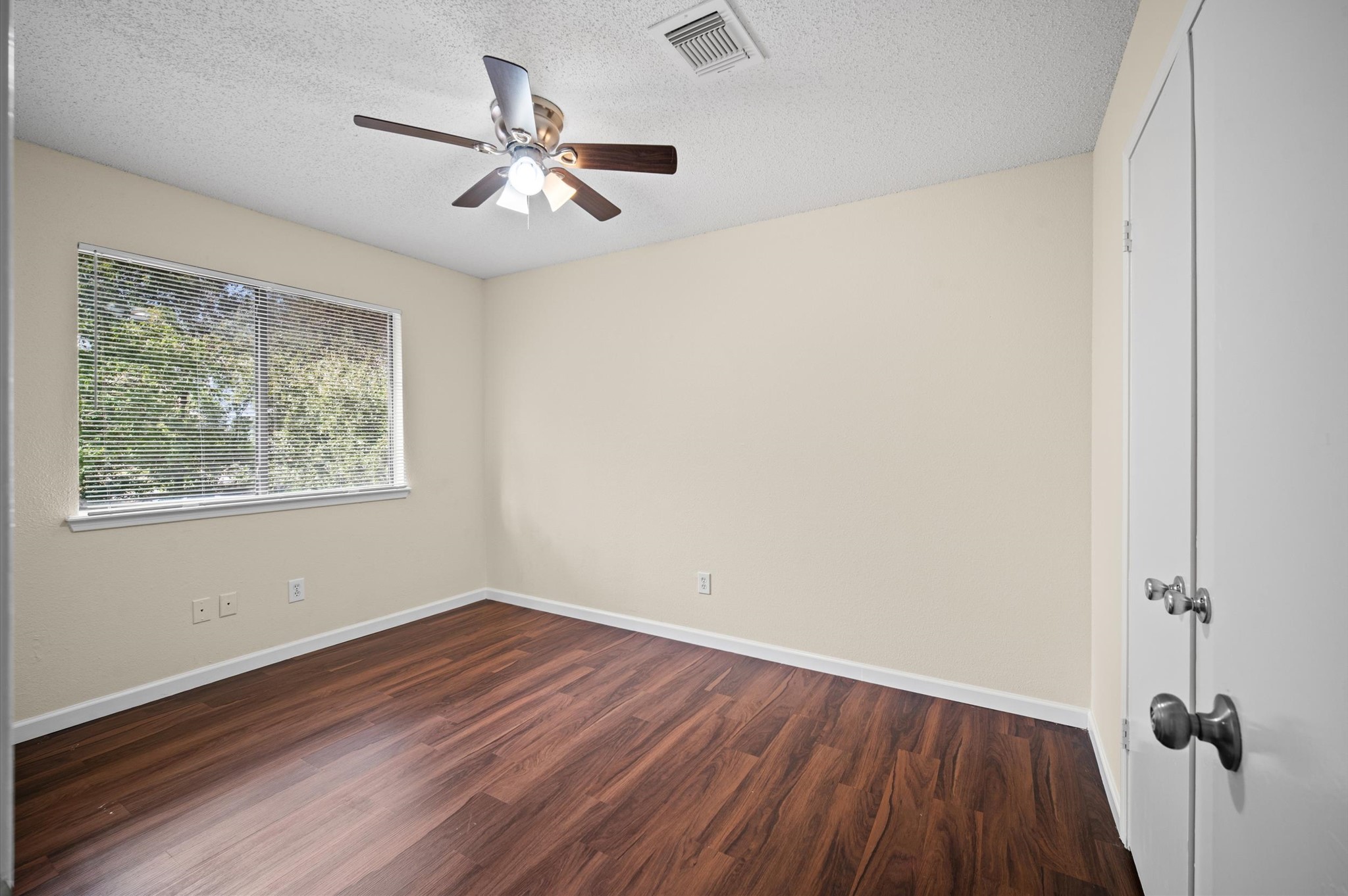 10011 Spring Place Drive Property Photo 18