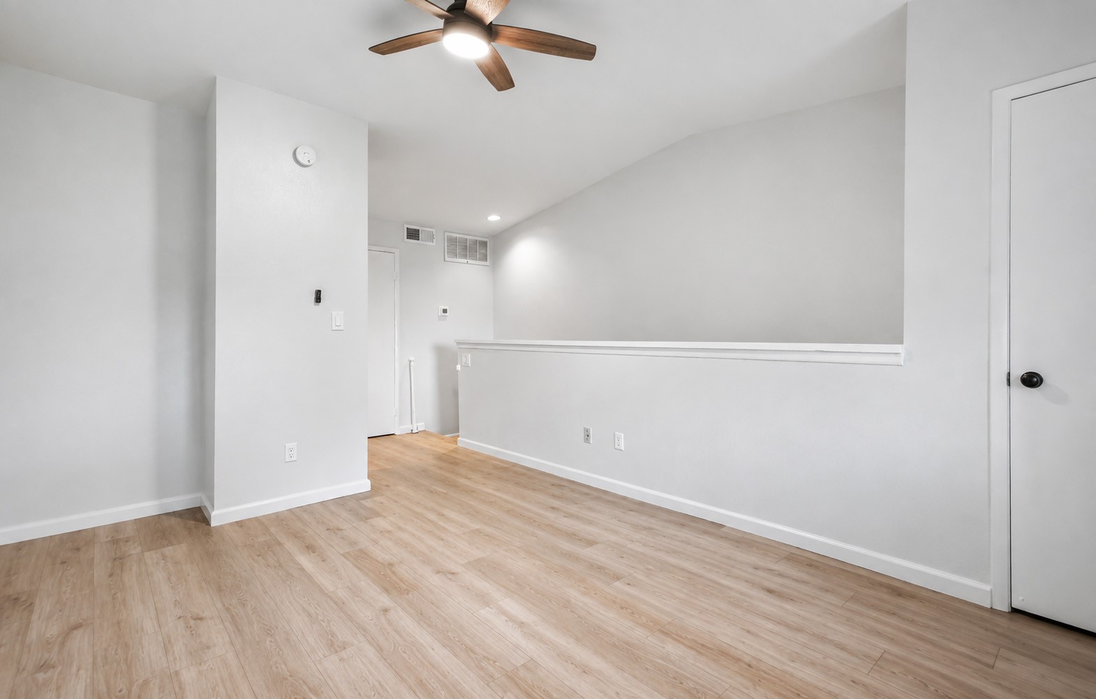 2110 Wilcrest Drive 105 Property Photo 13