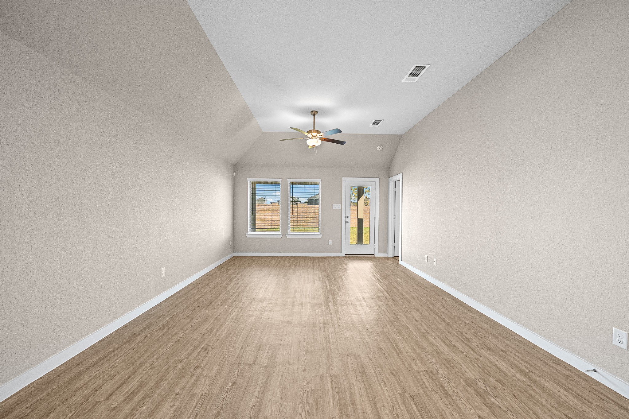 8154 Royal Breeze Drive Property Photo 10