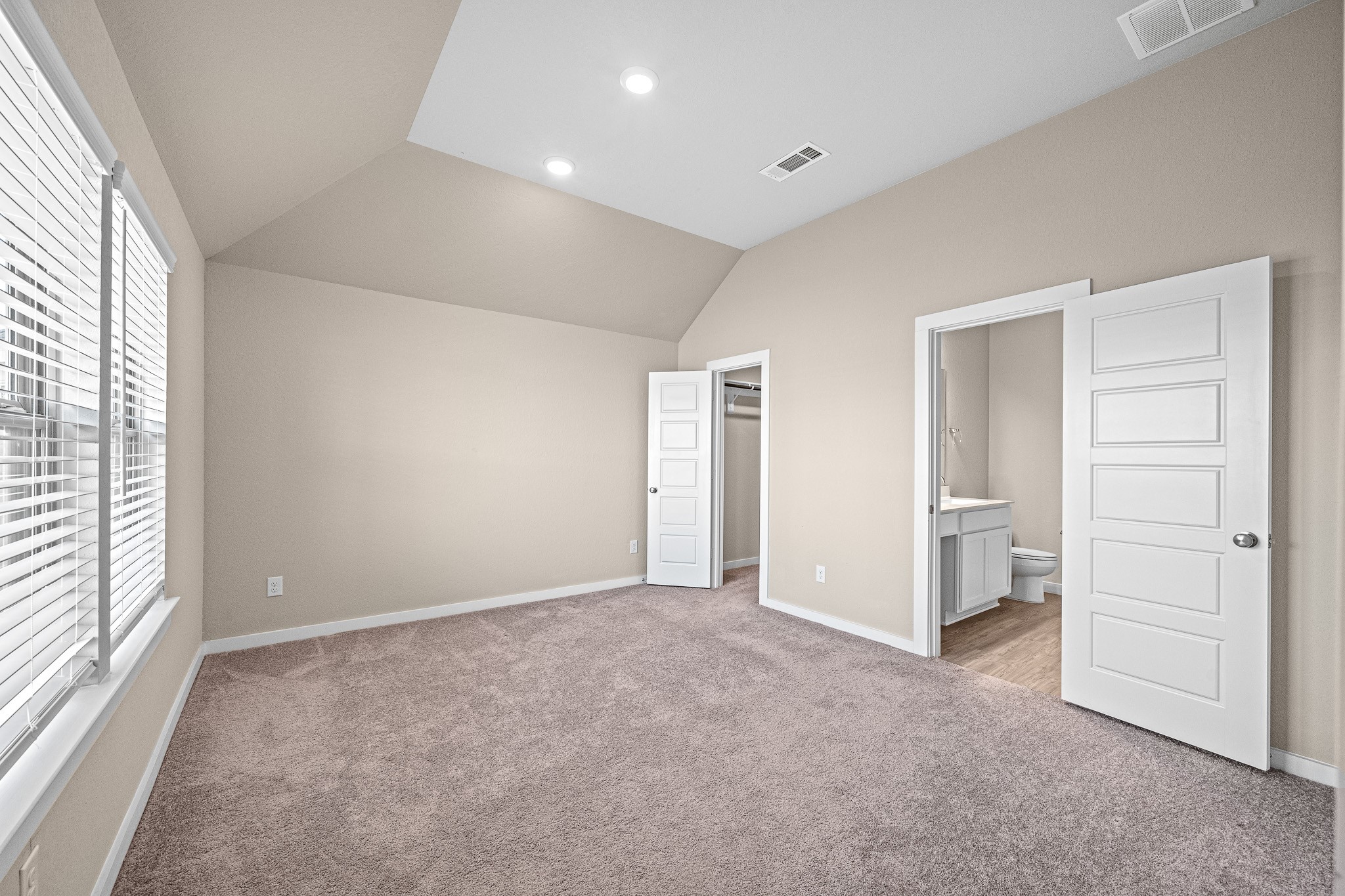 8154 Royal Breeze Drive Property Photo 13