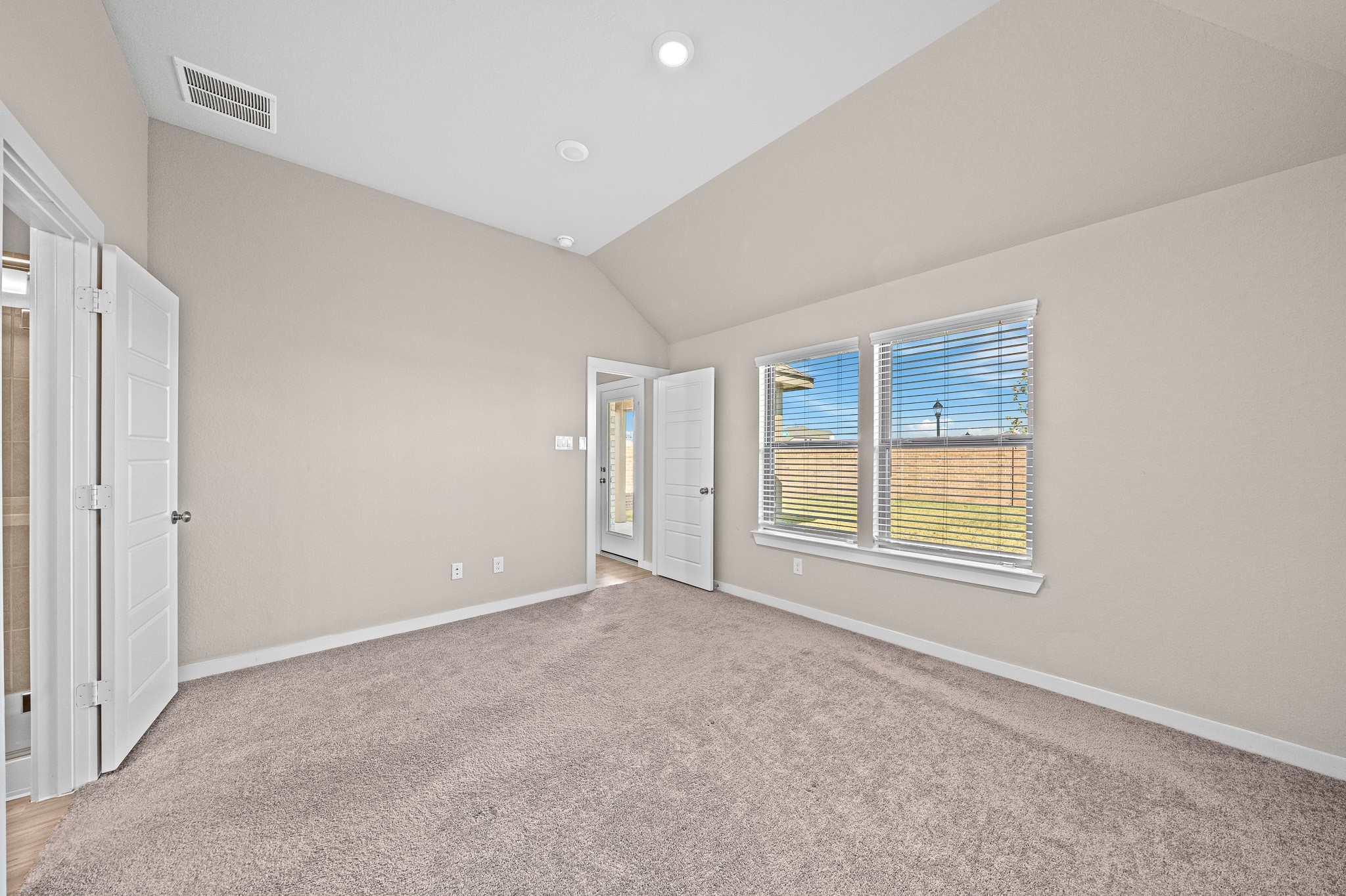 8154 Royal Breeze Drive Property Photo 14