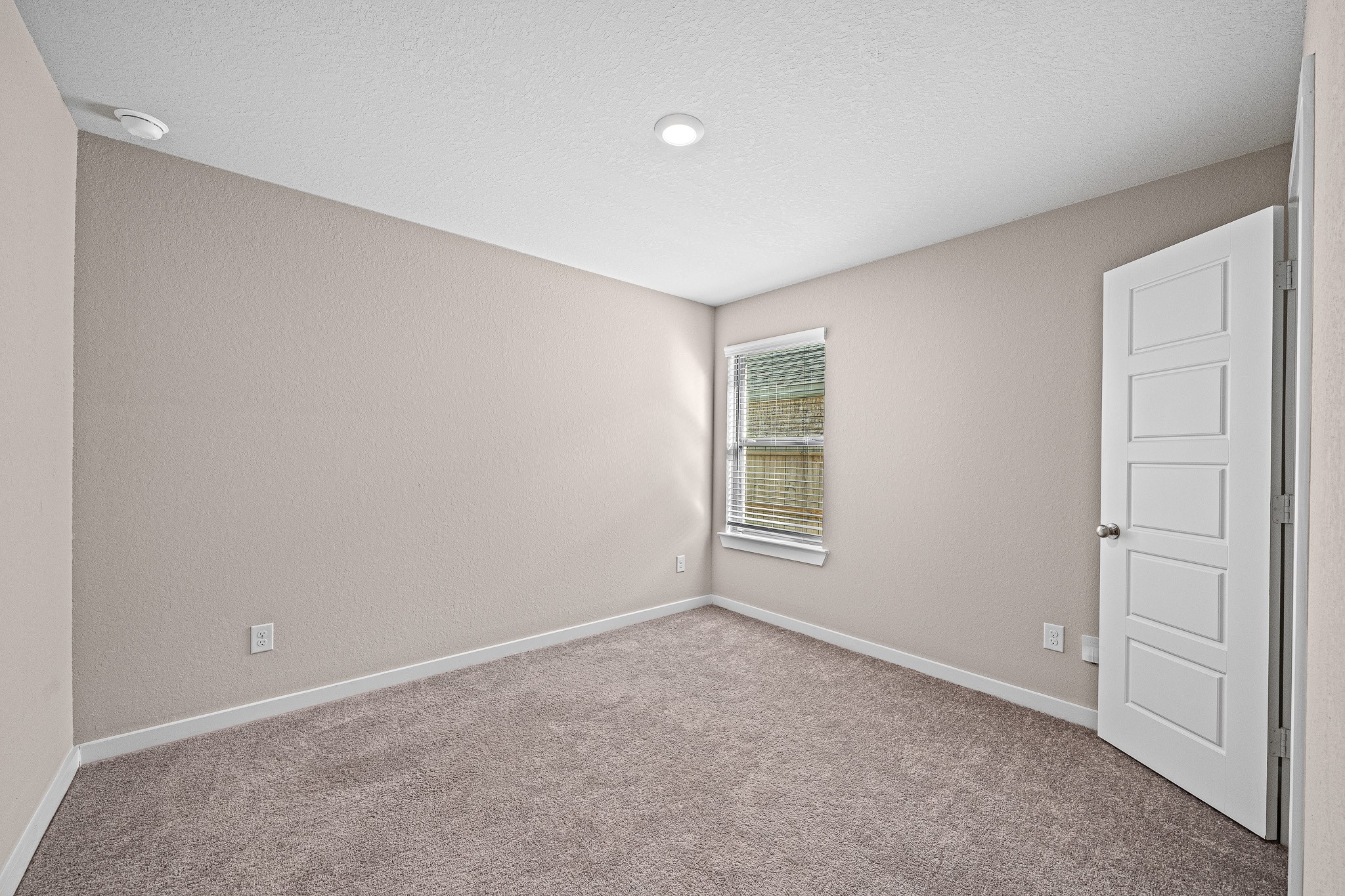 8154 Royal Breeze Drive Property Photo 18