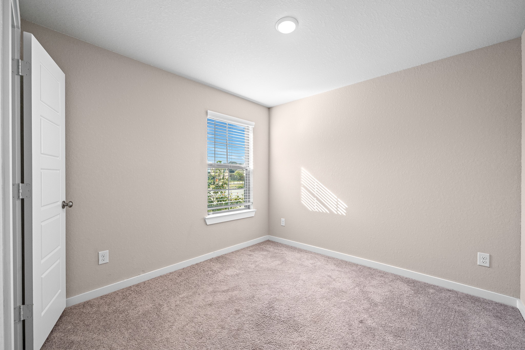 8154 Royal Breeze Drive Property Photo 22