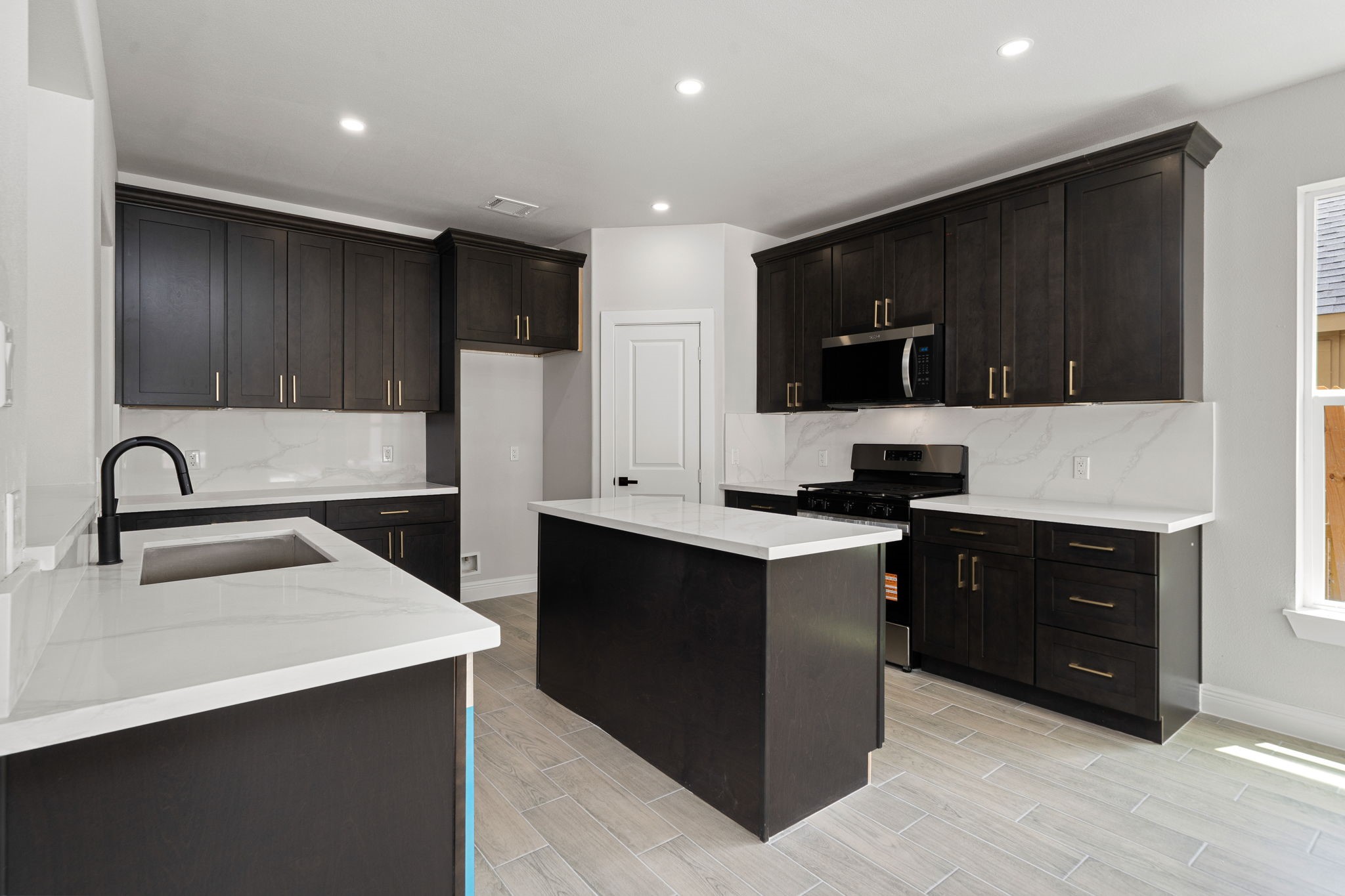 17926 Oakridge Canyon Lane Property Photo 8