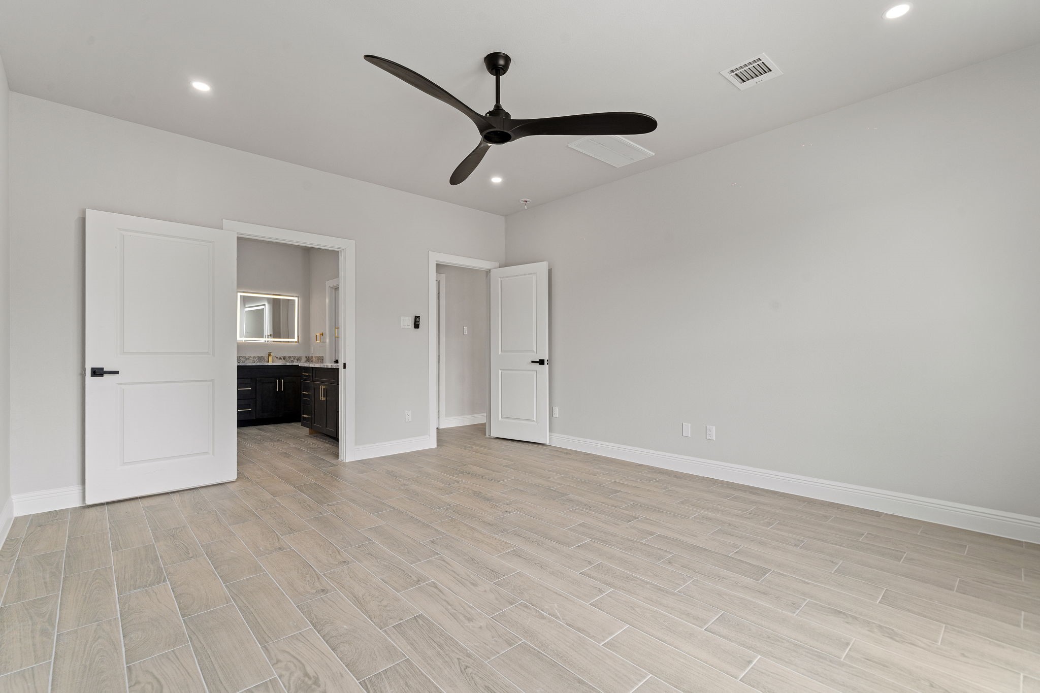 17926 Oakridge Canyon Lane Property Photo 13