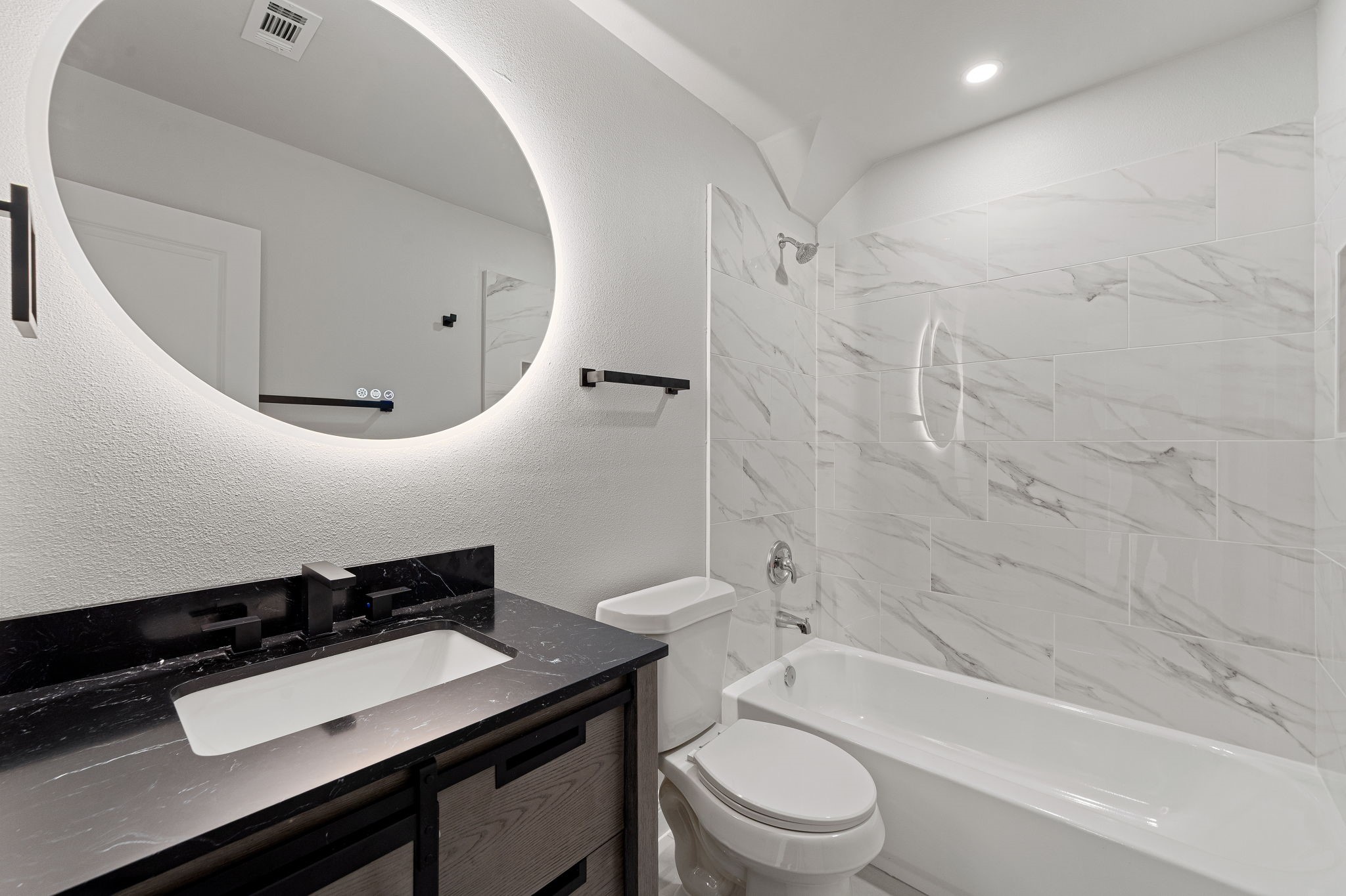 17926 Oakridge Canyon Lane Property Photo 22