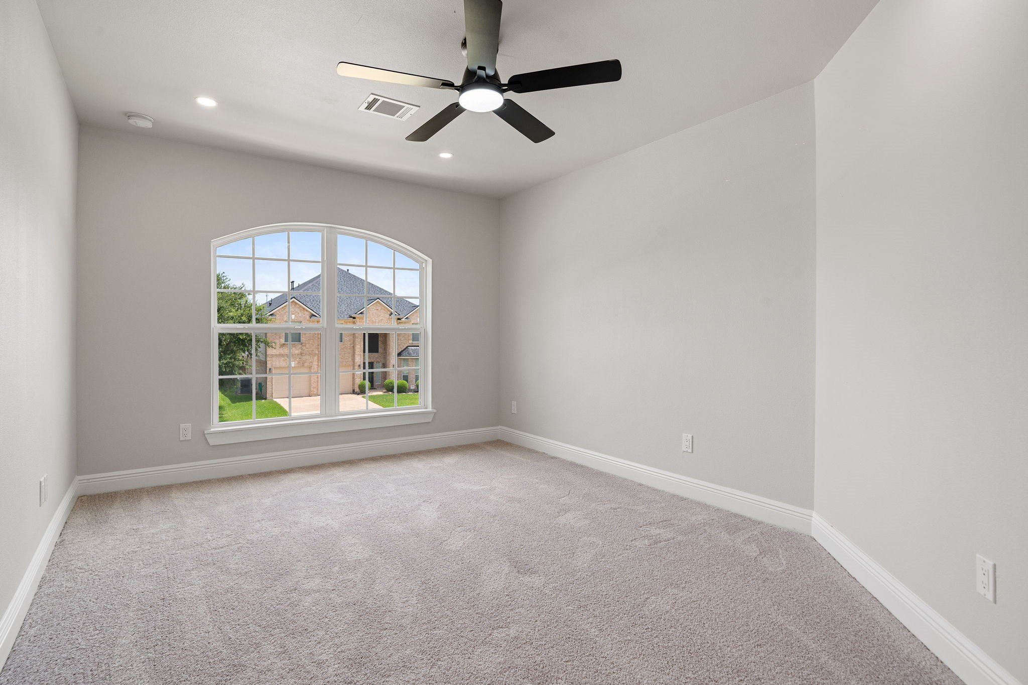 17926 Oakridge Canyon Lane Property Photo 25